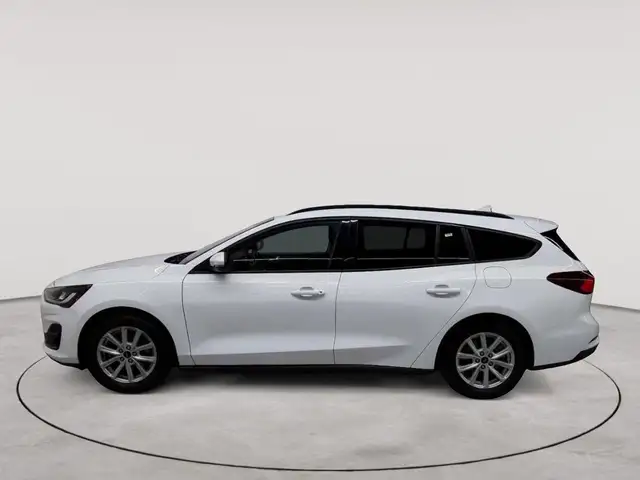Ford Focus view 6