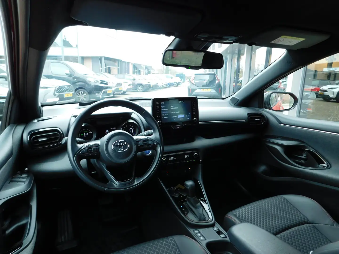 Toyota Yaris 1.5 Hybrid Launch Edition | Head-up Display | Half Rot - 2