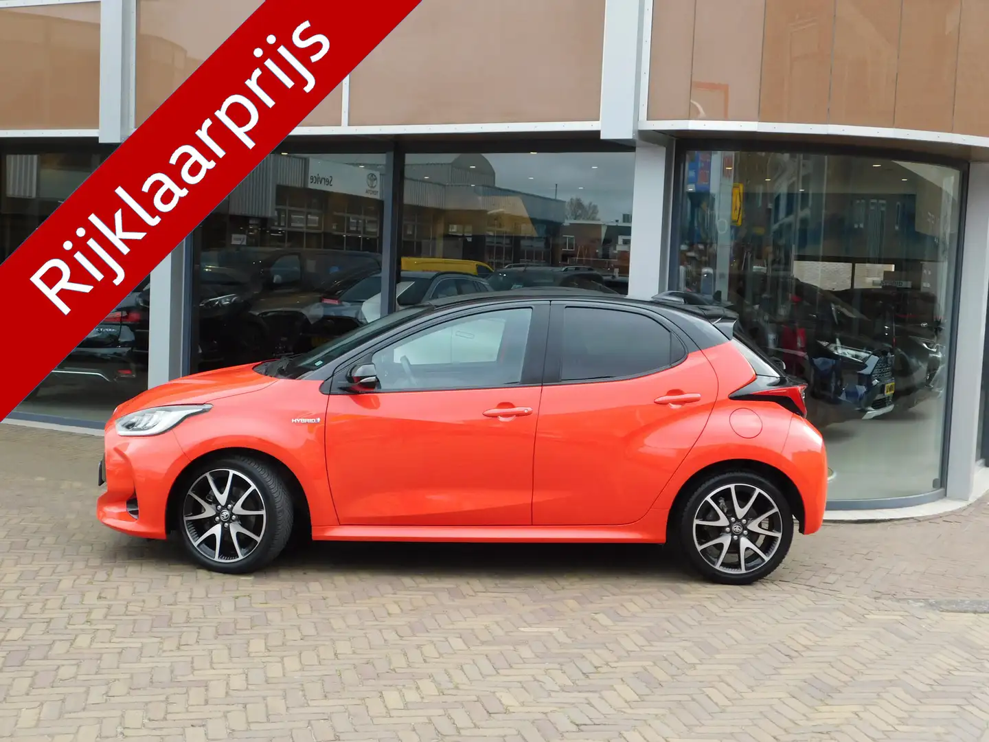 Toyota Yaris 1.5 Hybrid Launch Edition | Head-up Display | Half Rot - 1