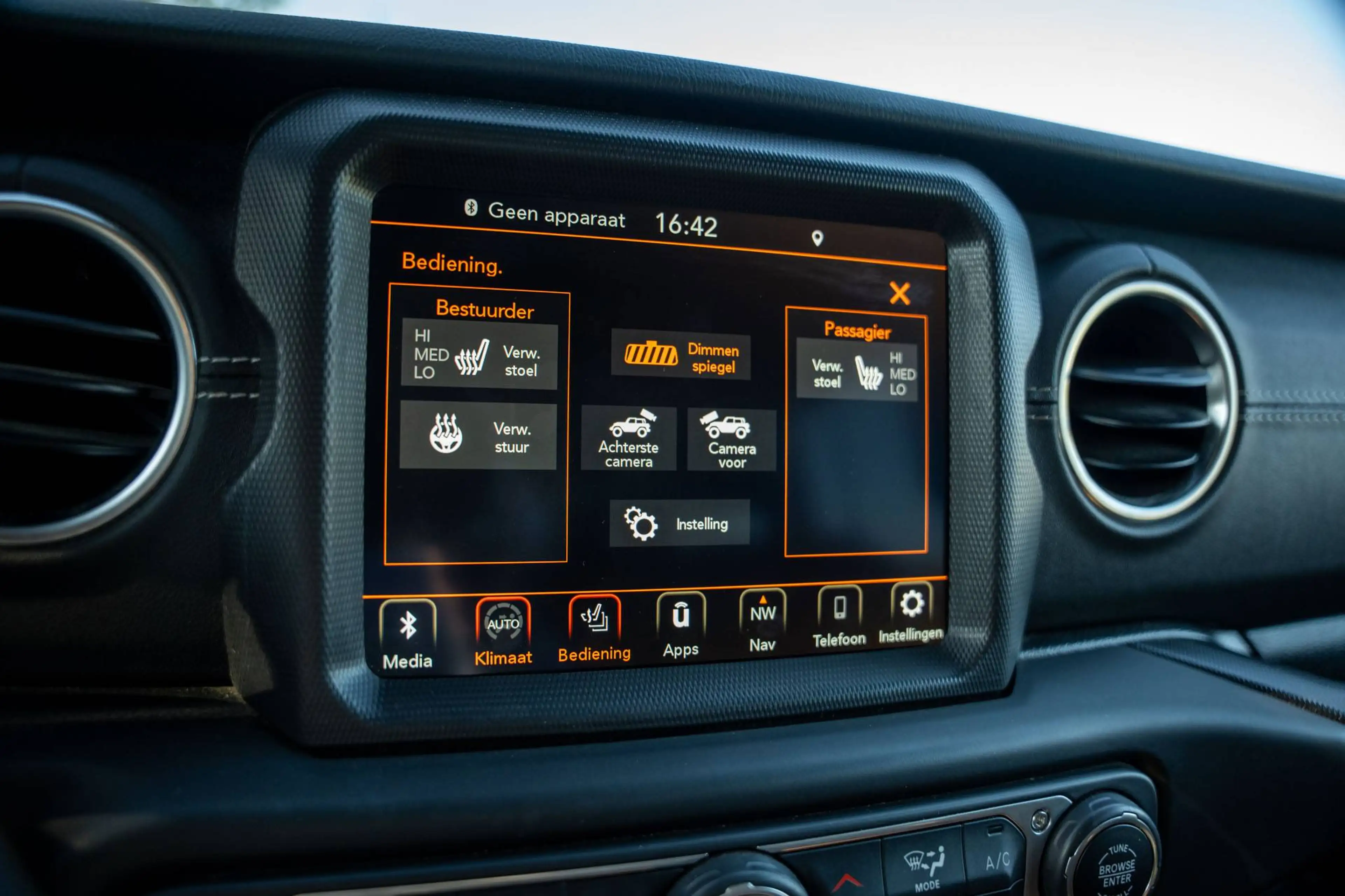 Jeep Wrangler PHEV Cabrio 2.0 Turbo 4xe Rubicon Plug-In Hybride — photo 34