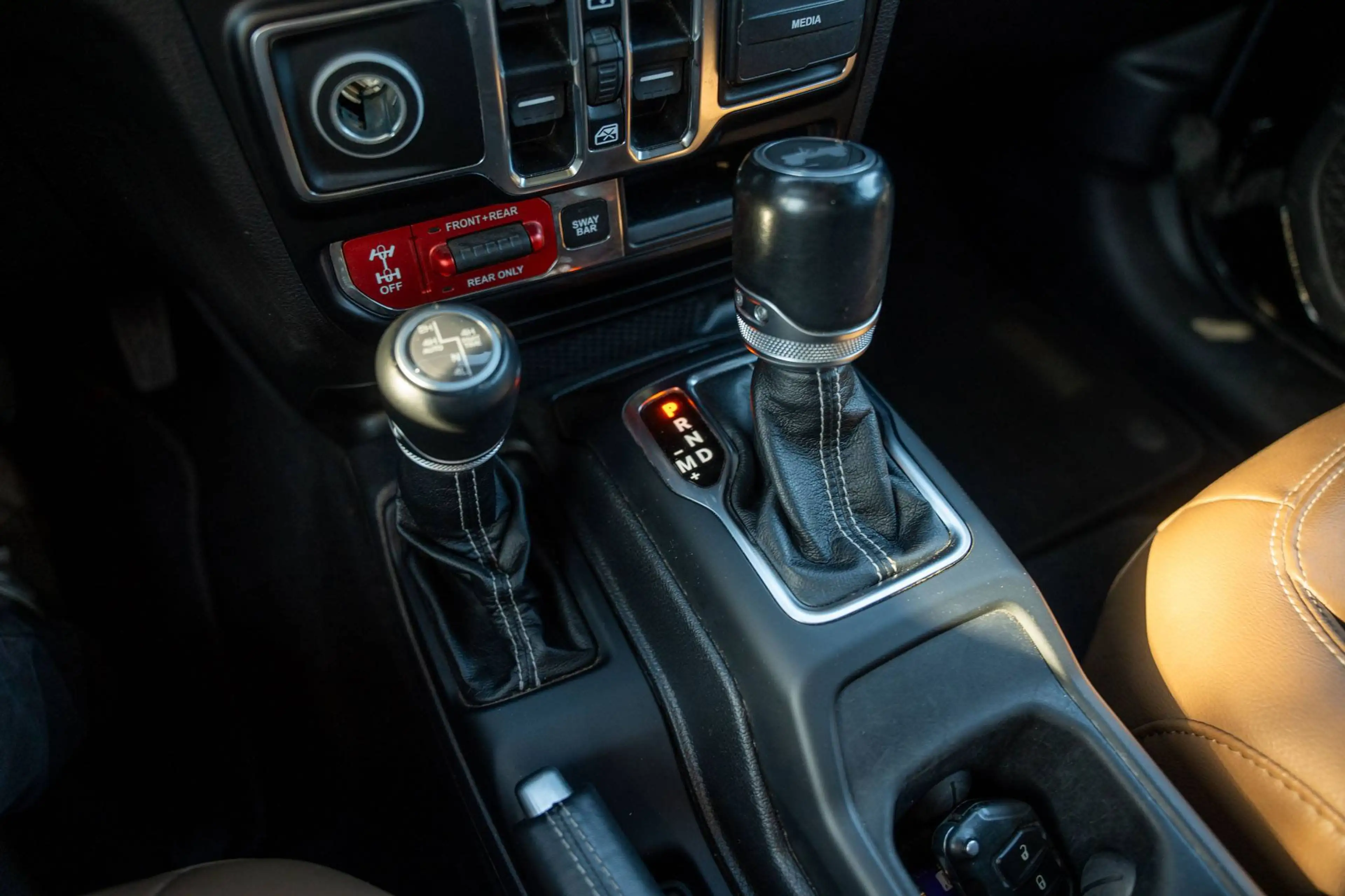 Jeep Wrangler PHEV Cabrio 2.0 Turbo 4xe Rubicon Plug-In Hybride — photo 29