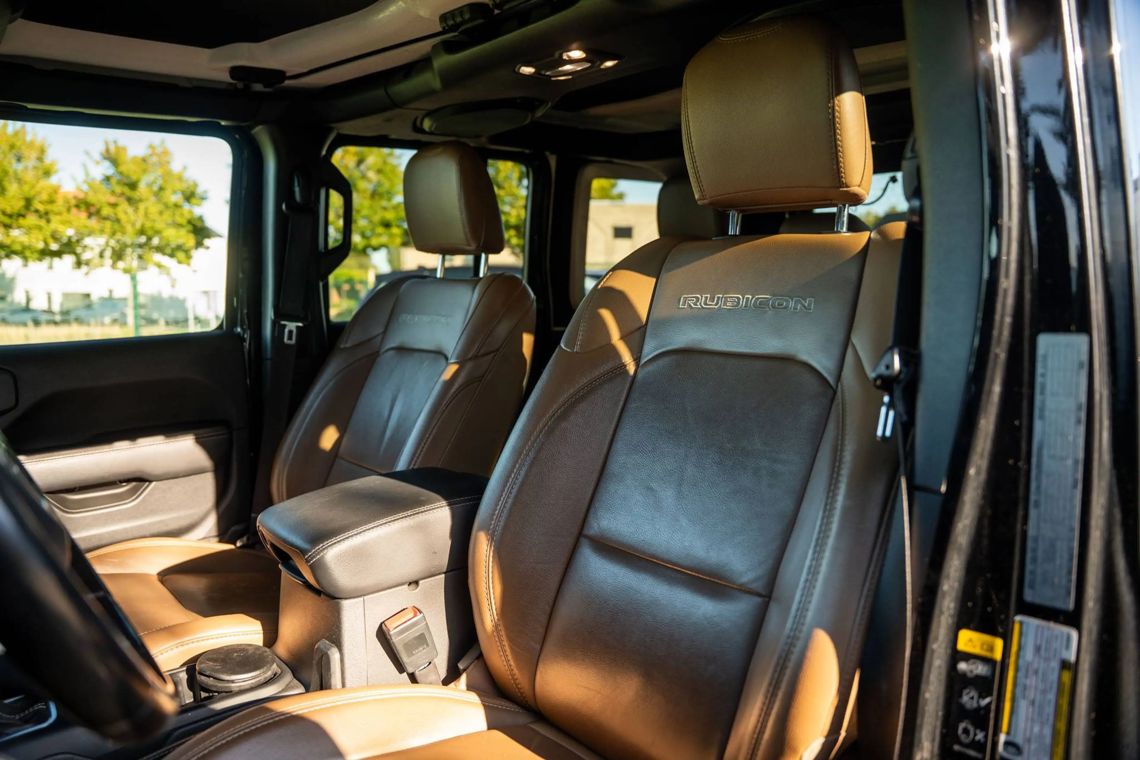 Jeep Wrangler PHEV Cabrio 2.0 Turbo 4xe Rubicon Plug-In Hybride — photo 10