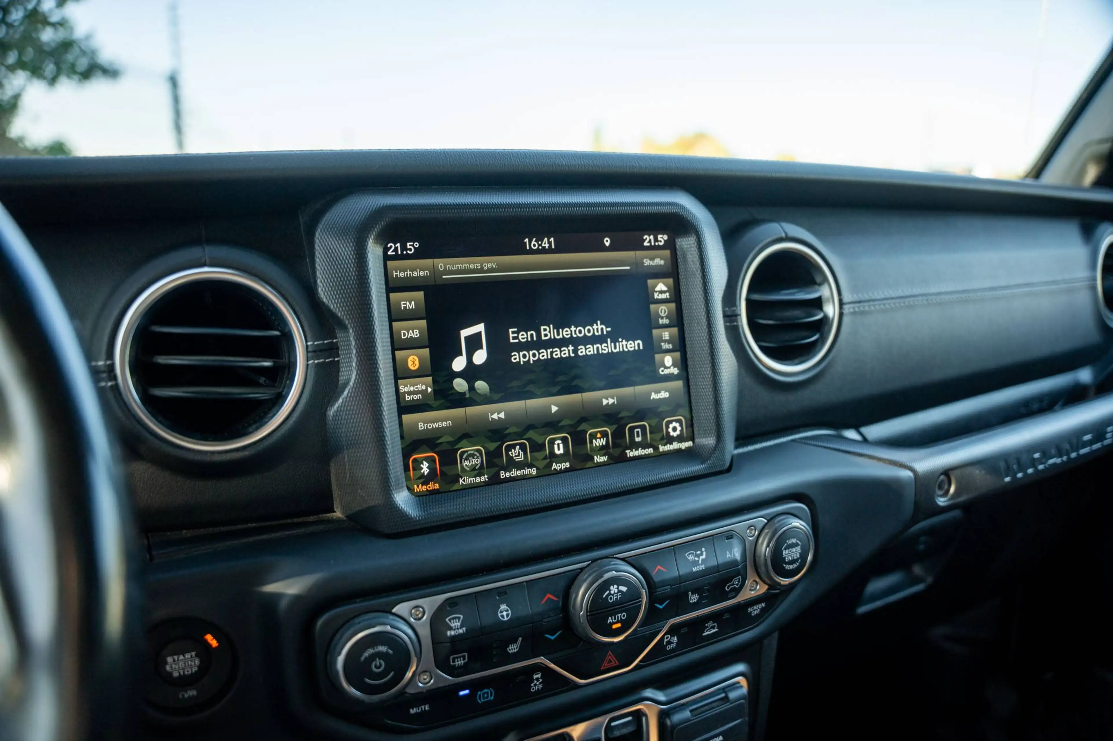 Jeep Wrangler PHEV Cabrio 2.0 Turbo 4xe Rubicon Plug-In Hybride — photo 27