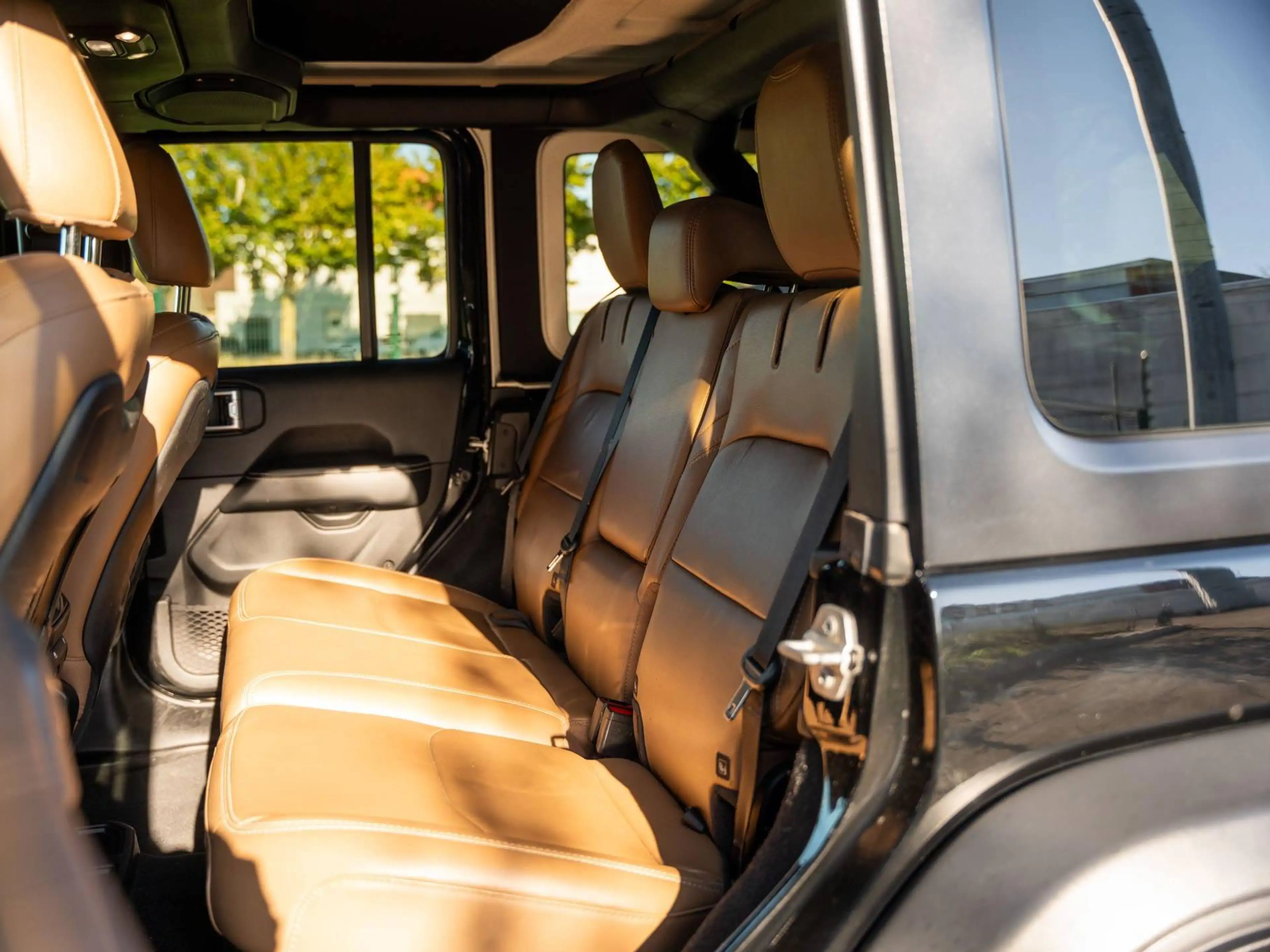 Jeep Wrangler PHEV Cabrio 2.0 Turbo 4xe Rubicon Plug-In Hybride — photo 11