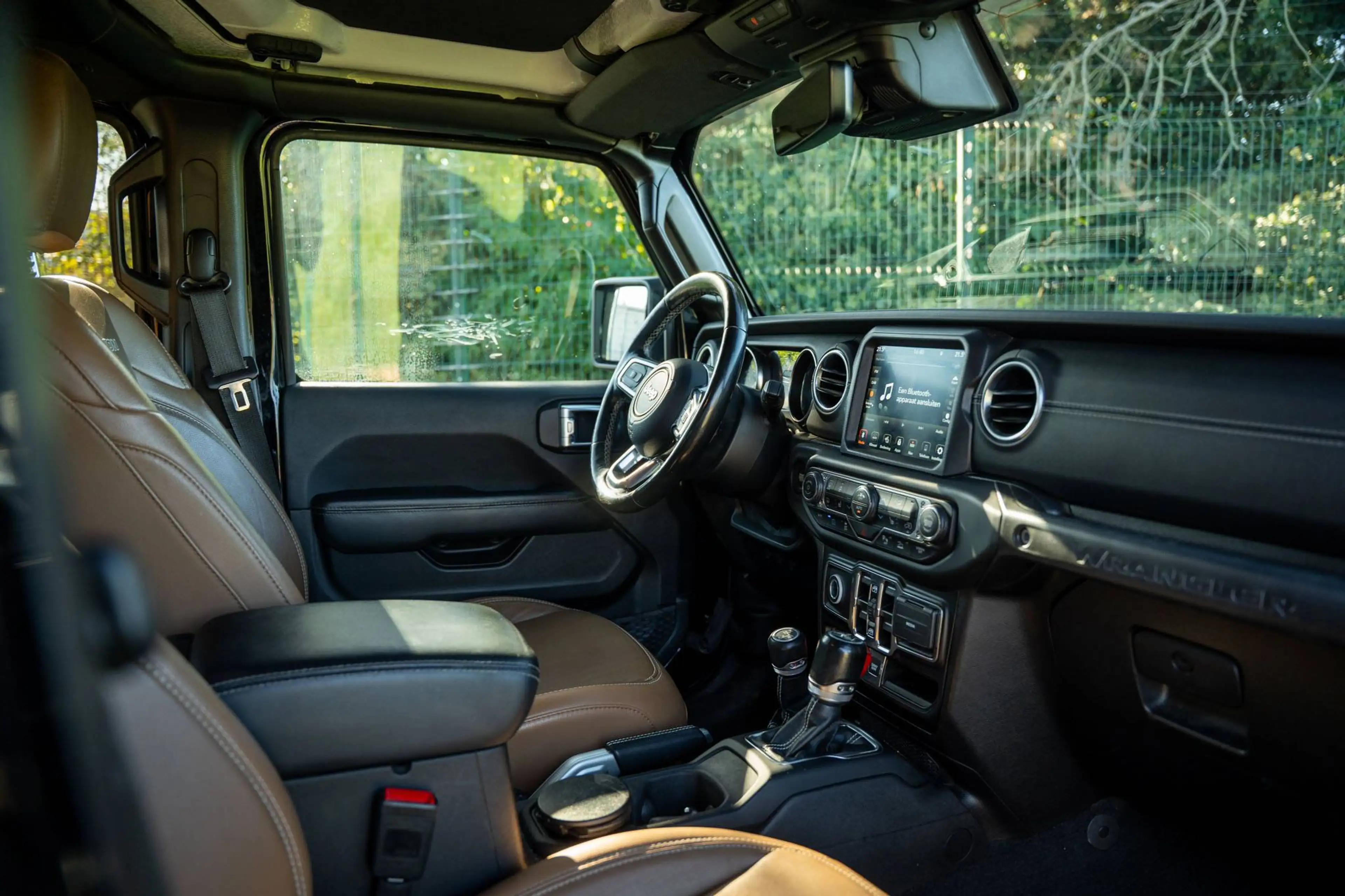 Jeep Wrangler PHEV Cabrio 2.0 Turbo 4xe Rubicon Plug-In Hybride — photo 16