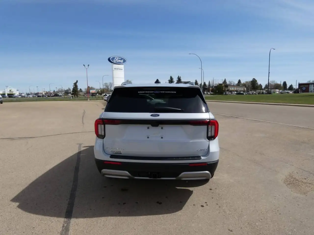 Ford Explorer photo Ford Explorer
