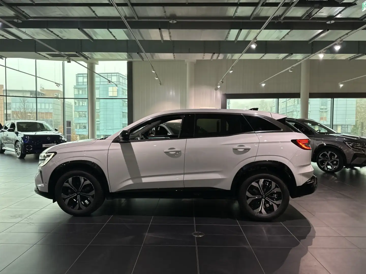 Renault Austral Techno Mild Hybrid 160 Klima Navi Rückfahrkamera Weiß - 2