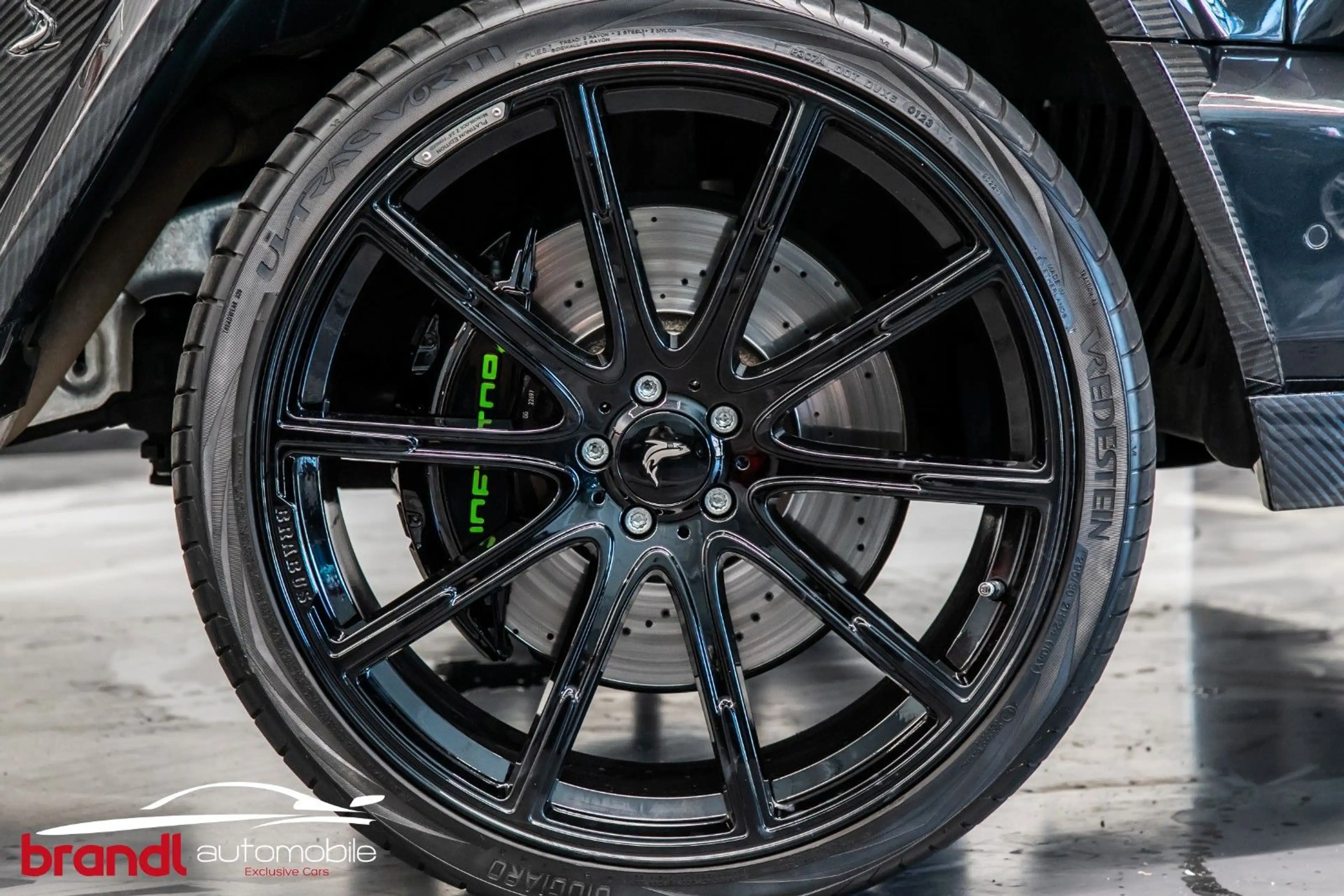 Mercedes-Benz G 63 AMG / DE / One of / Inferno / Carbonumbau / — photo 11