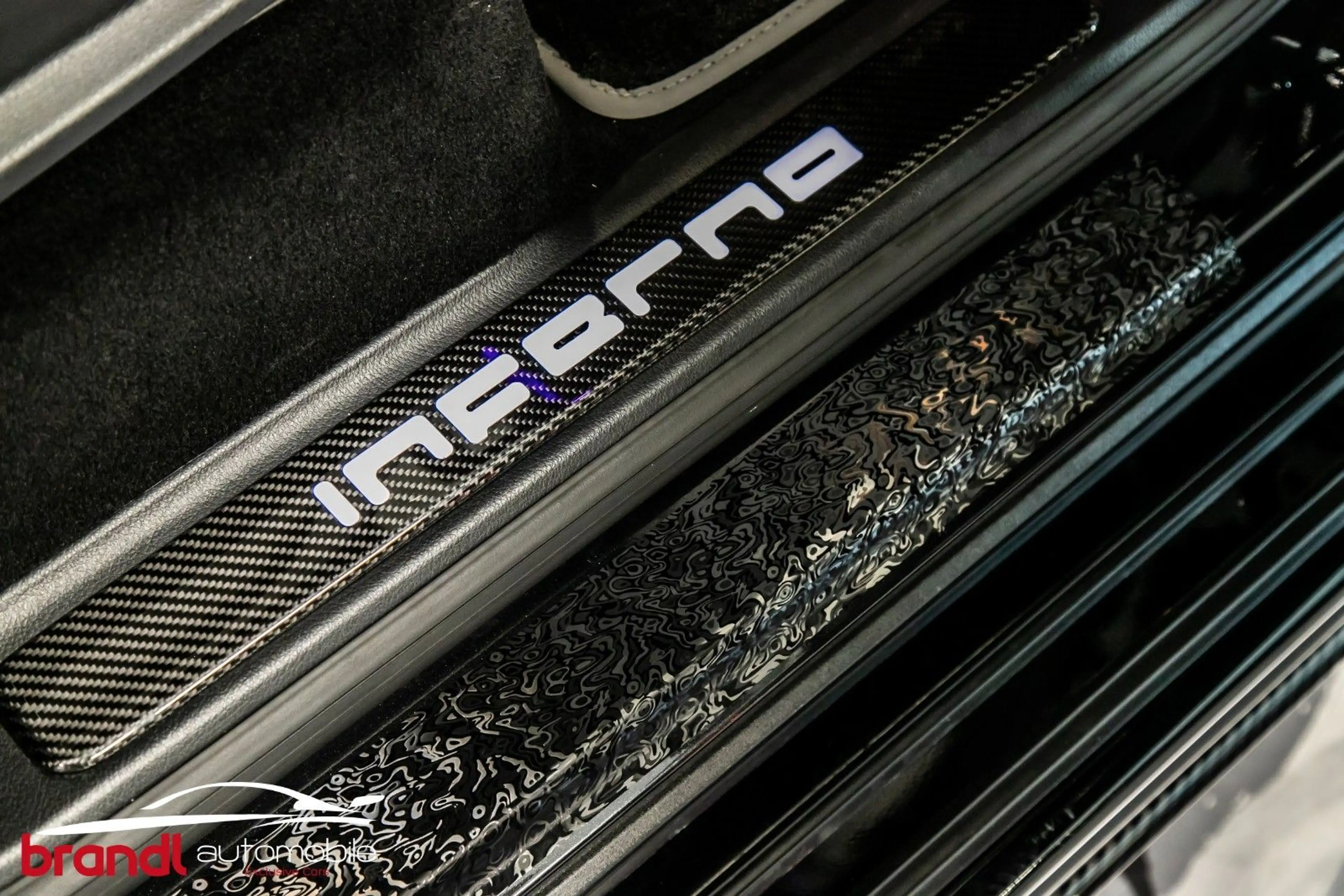Mercedes-Benz G 63 AMG / DE / One of / Inferno / Carbonumbau / — photo 28