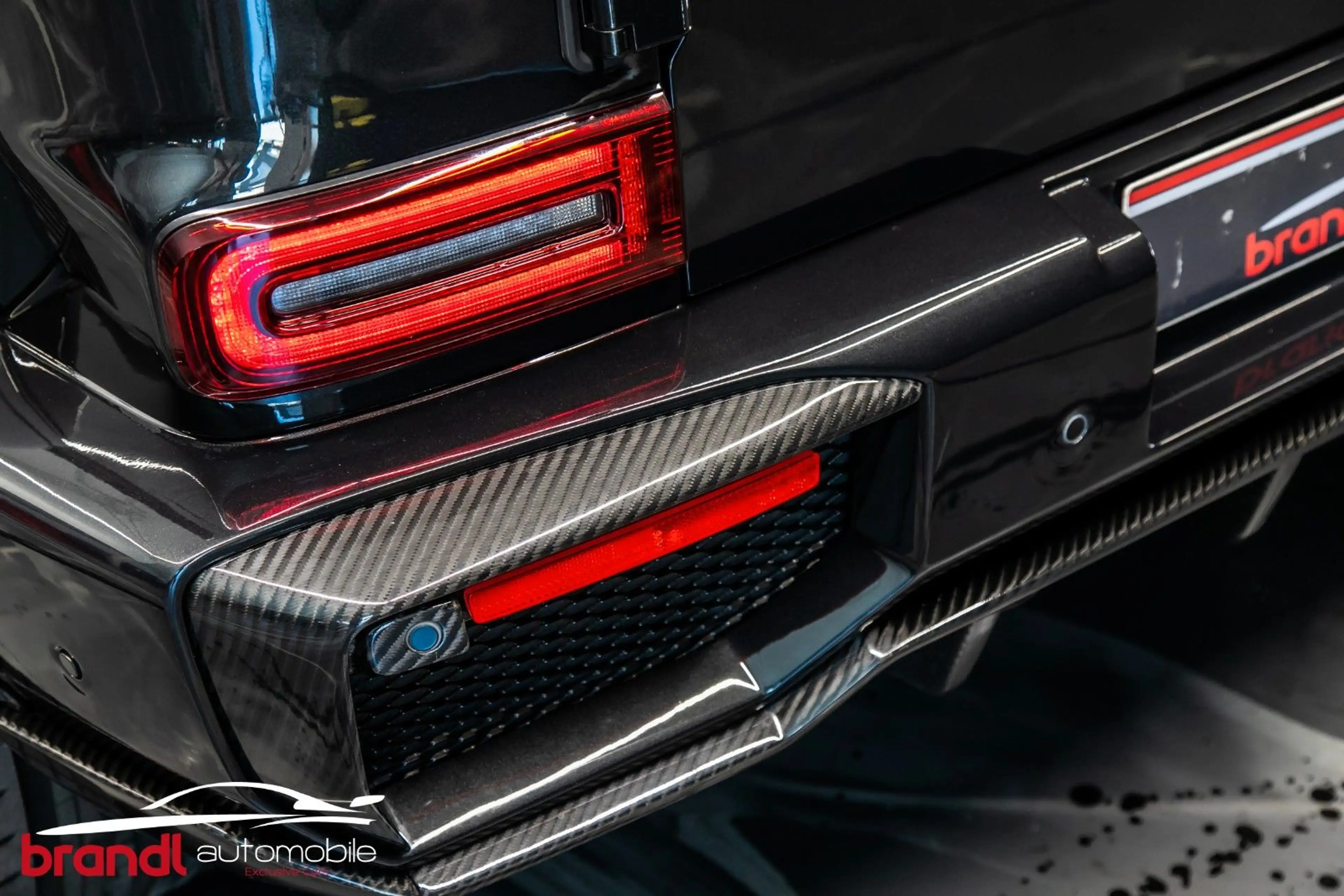 Mercedes-Benz G 63 AMG / DE / One of / Inferno / Carbonumbau / — photo 33