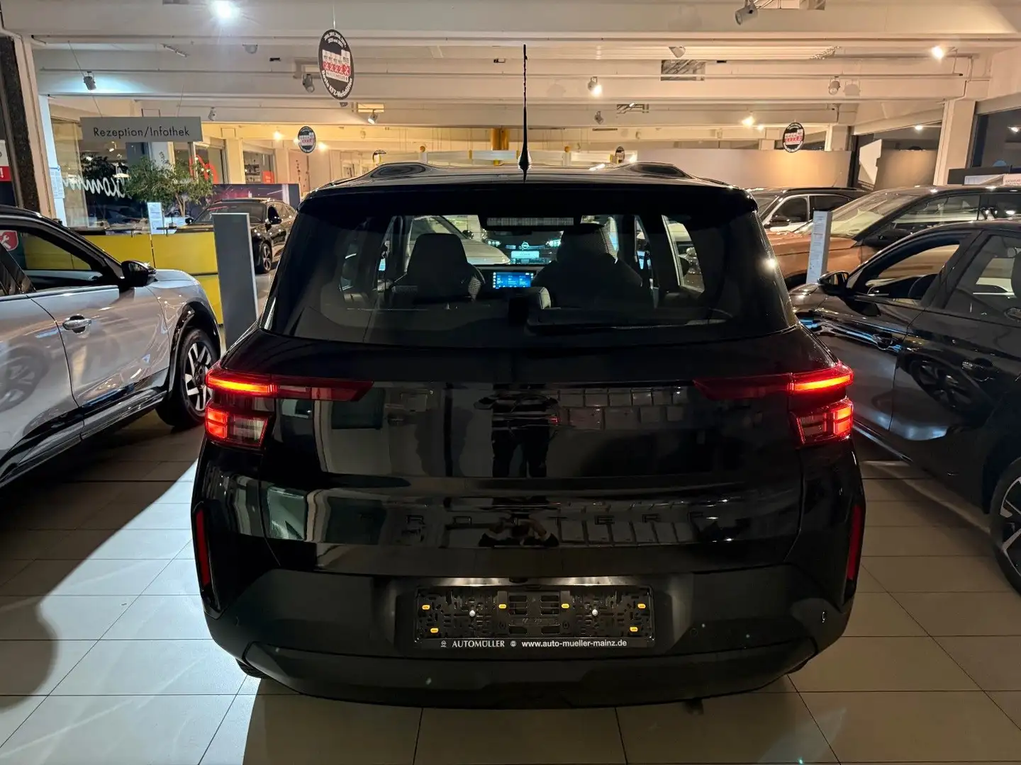 Opel Frontera Edition 1.2(145PS) NAVI, SHZ, LHZ, RFK Schwarz - 2