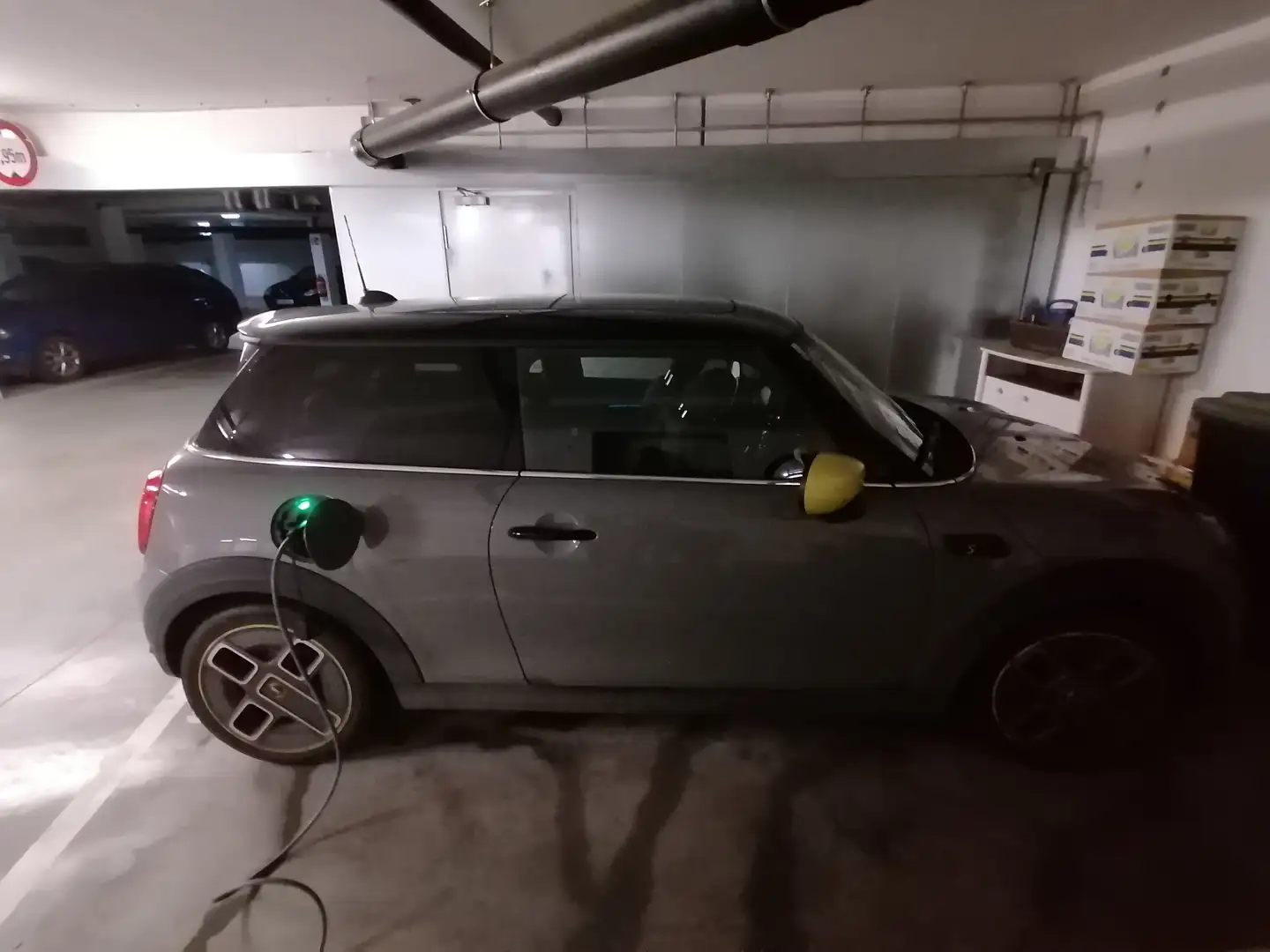 MINI Cooper SE MINI Cooper SE 32,6kWh Aut. Cooper SE Grau - 2