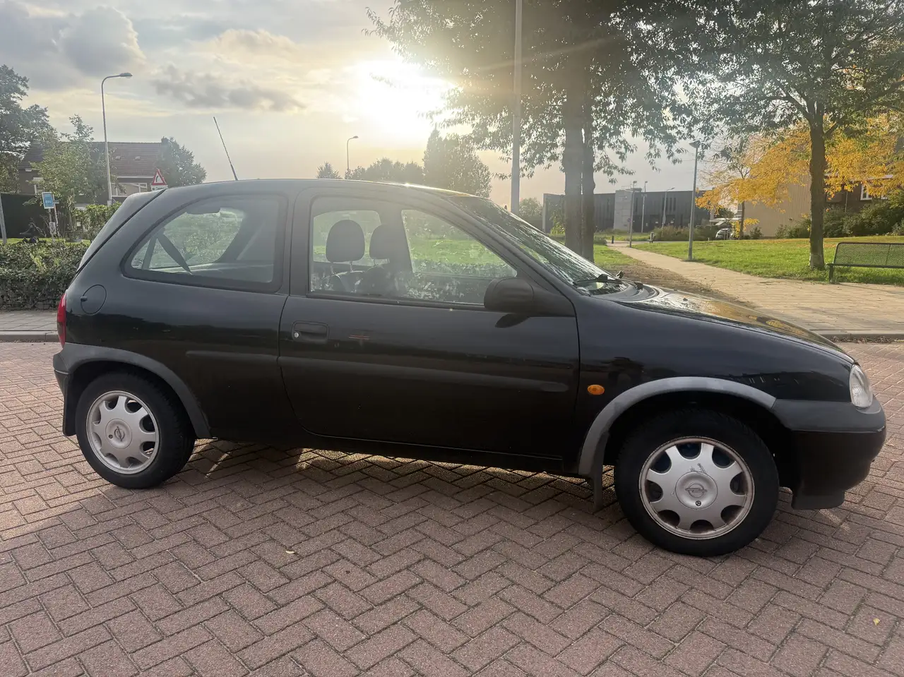 Opel Corsa 1.2i-16V Onyx Elec Pakket 128000 Km NAP 2000, foto 3