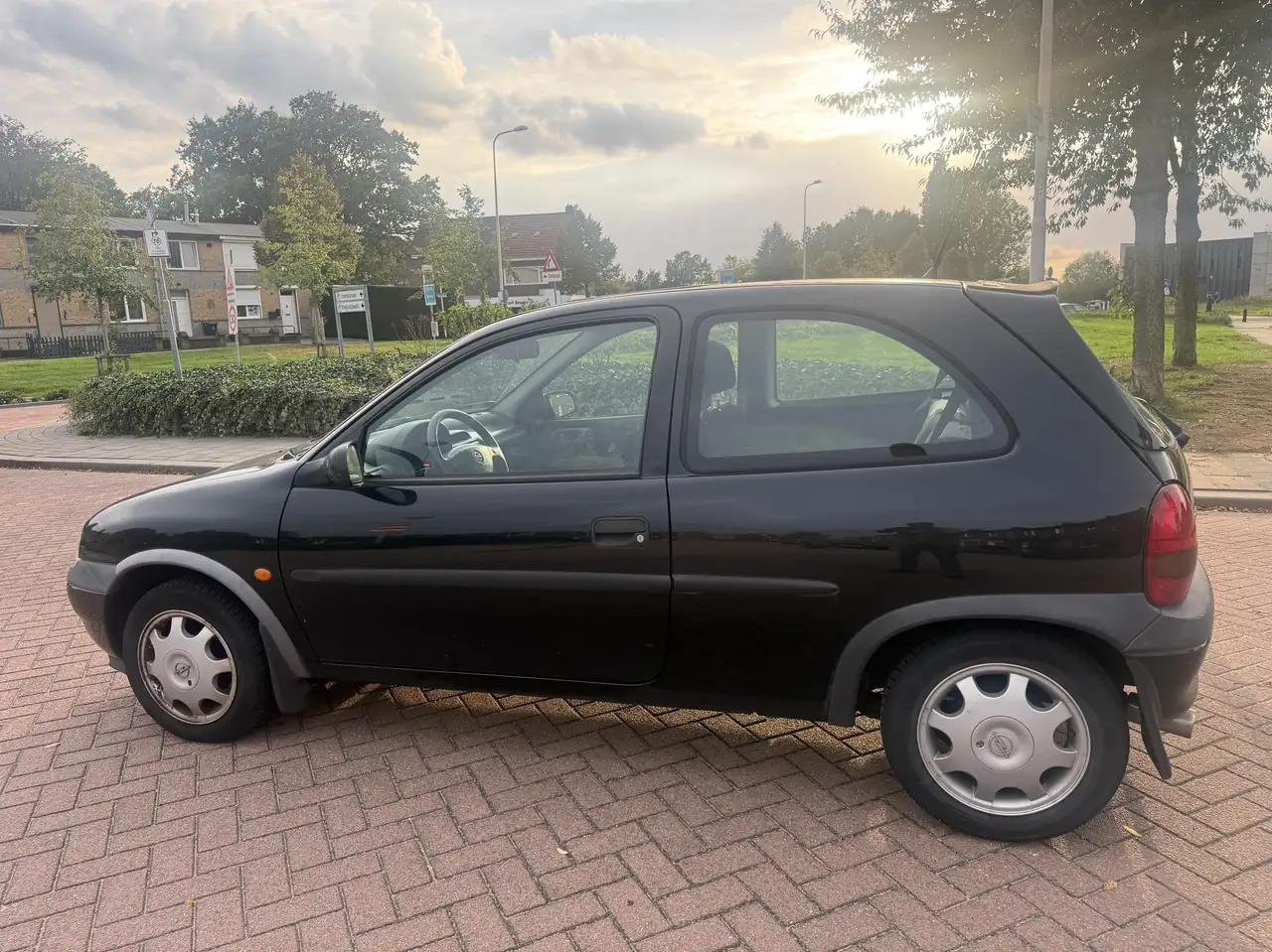 Opel Corsa 1.2i-16V Onyx Elec Pakket 128000 Km NAP 2000, foto 7
