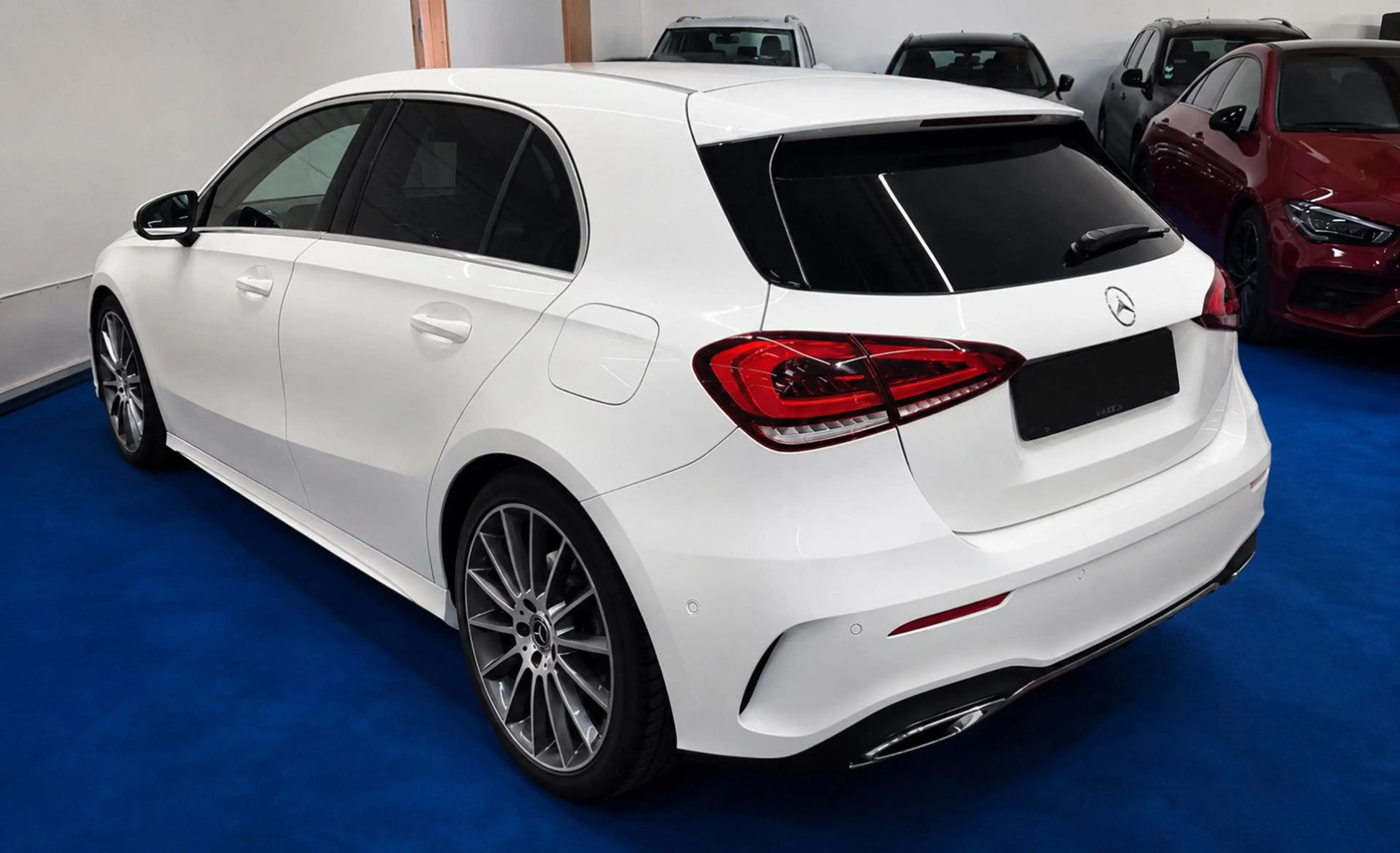 Mercedes-Benz A 250 DCT AMG Line Pano Sitzklima 360° Voll — photo 3