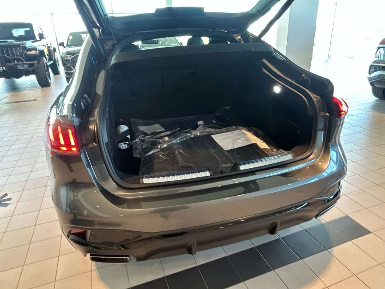 2026 Audi A5 TFSI Technik | Passenger display | Acoustic glass thumb 31