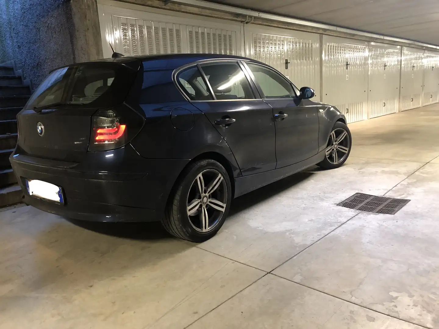 BMW 118 118d Attiva - 2