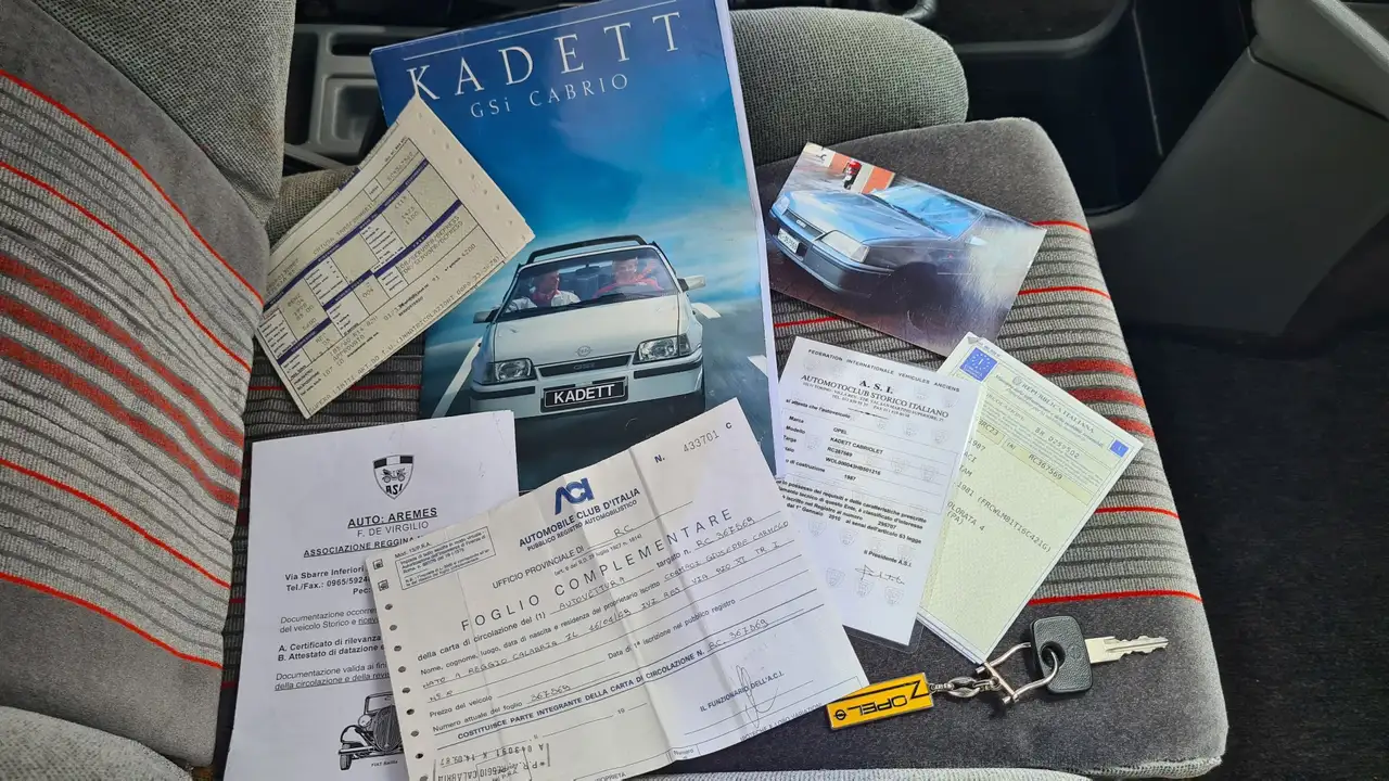 Opel Kadett Cabrio 2.0i GSI, foto 2