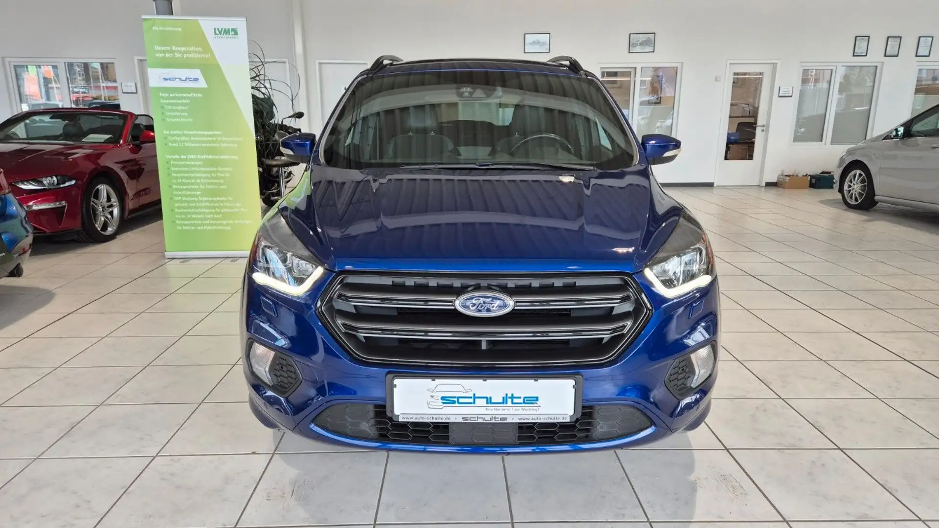 Ford Kuga ST-Line Blau - 2