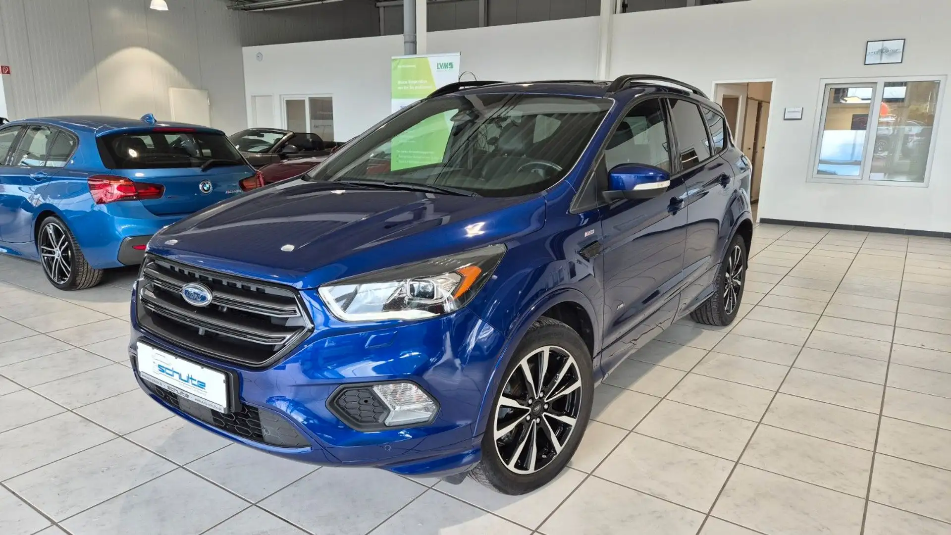Ford Kuga ST-Line Blau - 1