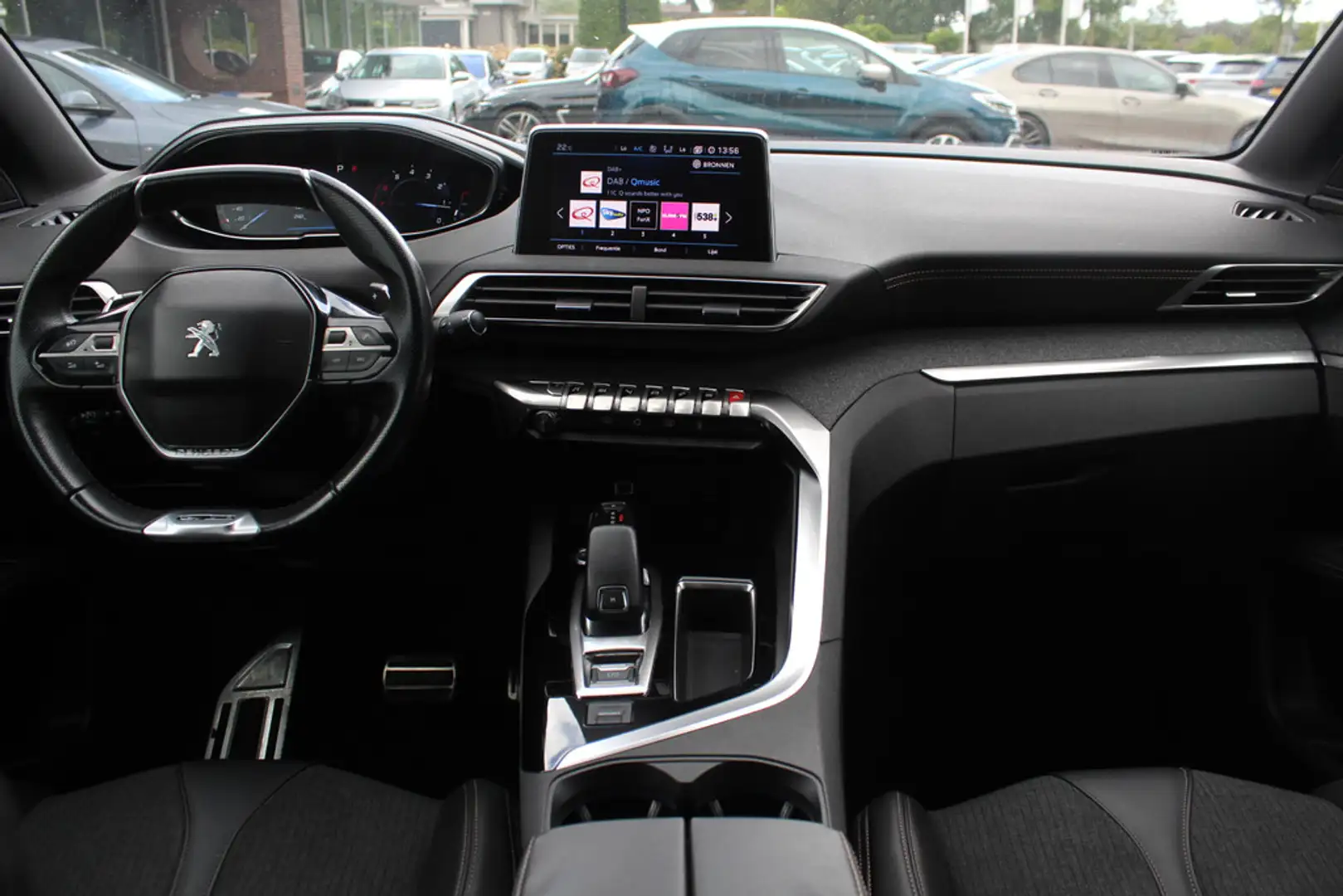Peugeot 3008 1.6 PureTech GT Line / Panoramdak / Camera / Navig Wit - 2
