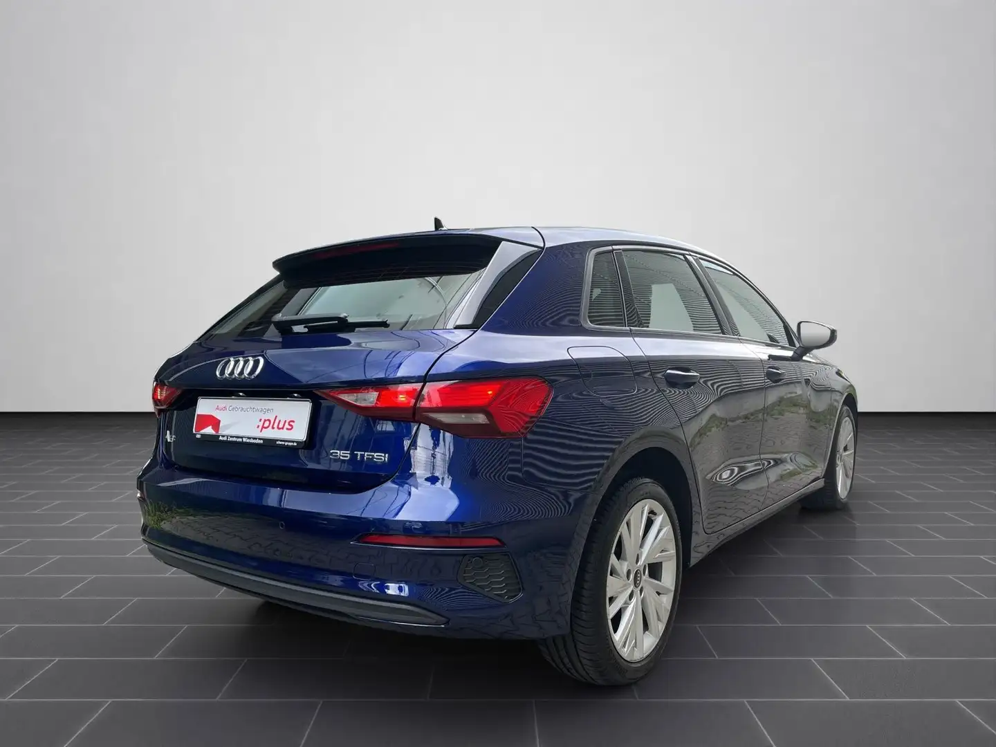 Audi A3 35 TFSI Blau - 2