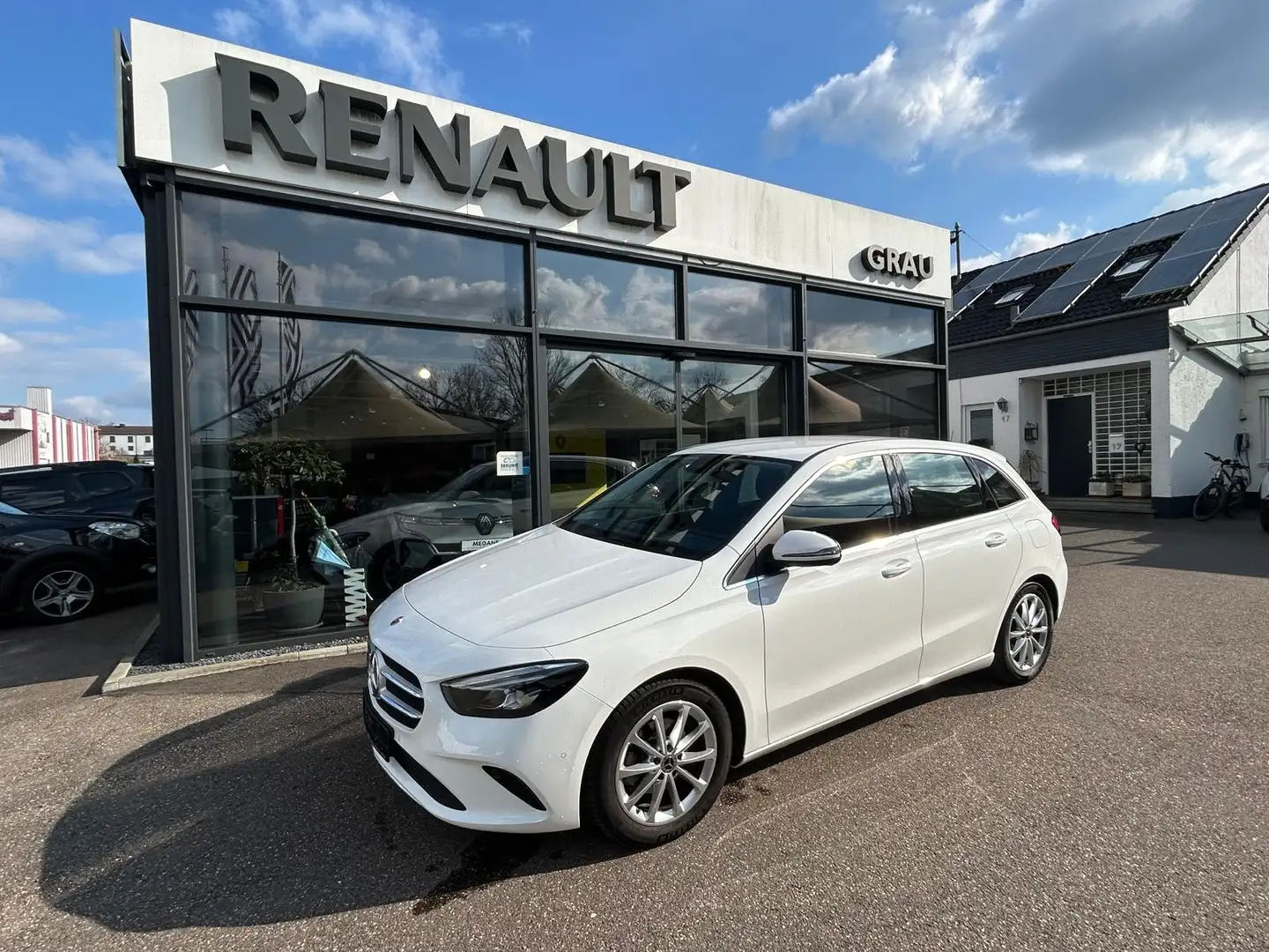 Mercedes-Benz B 180 B 180 Automatik MBUX/LED/Allwetter Blanco - 1