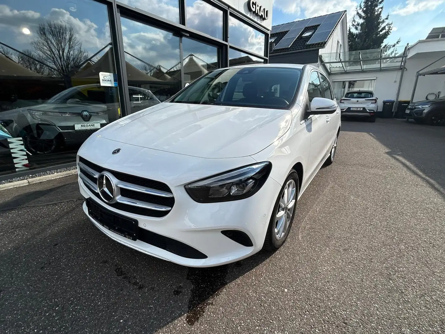 Mercedes-Benz B 180 B 180 Automatik MBUX/LED/Allwetter Blanco - 2
