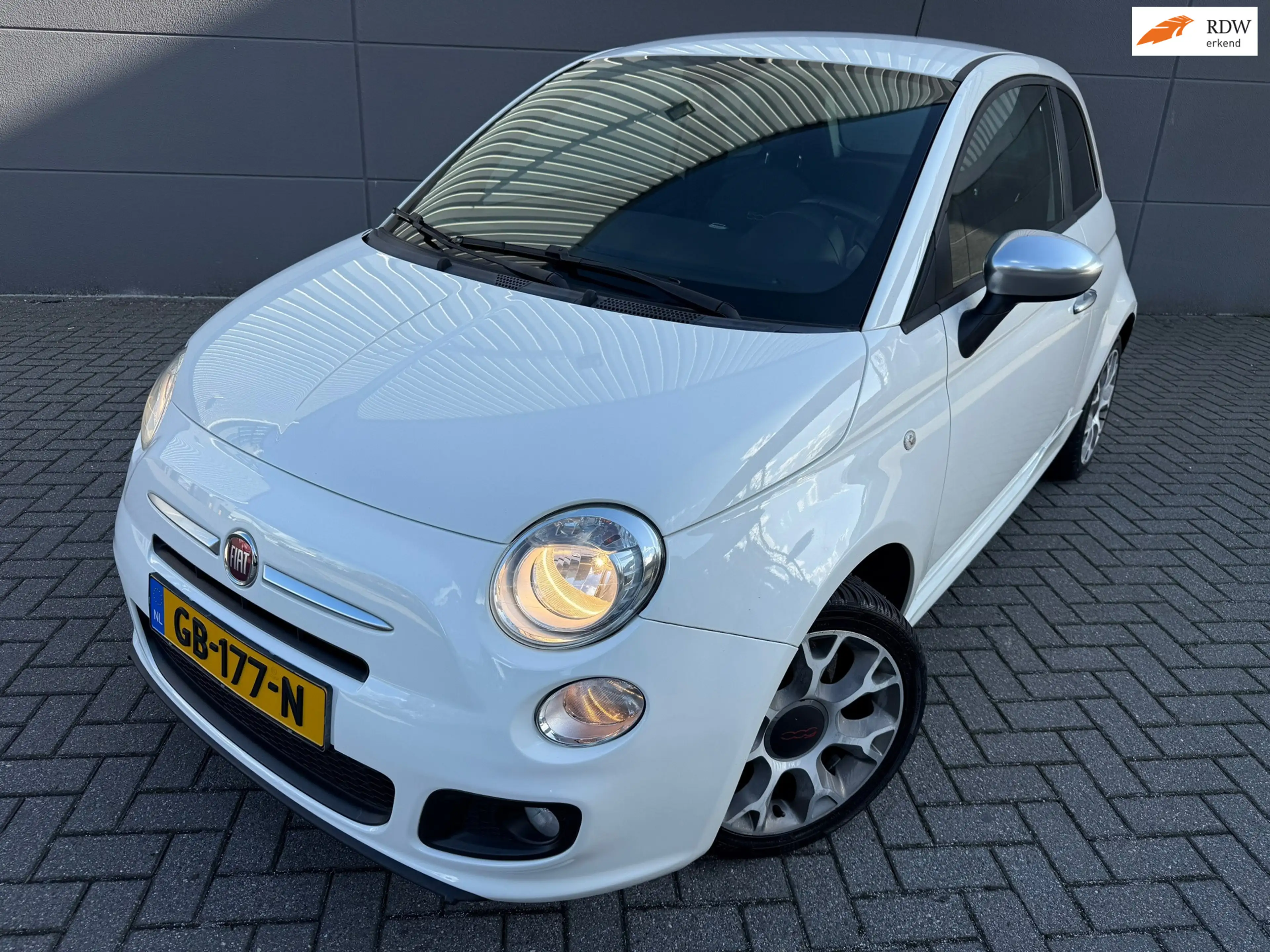 Fiat 500 1.2 BiColore*Automaat*airco*Velgen*2eEigenaar*APK*