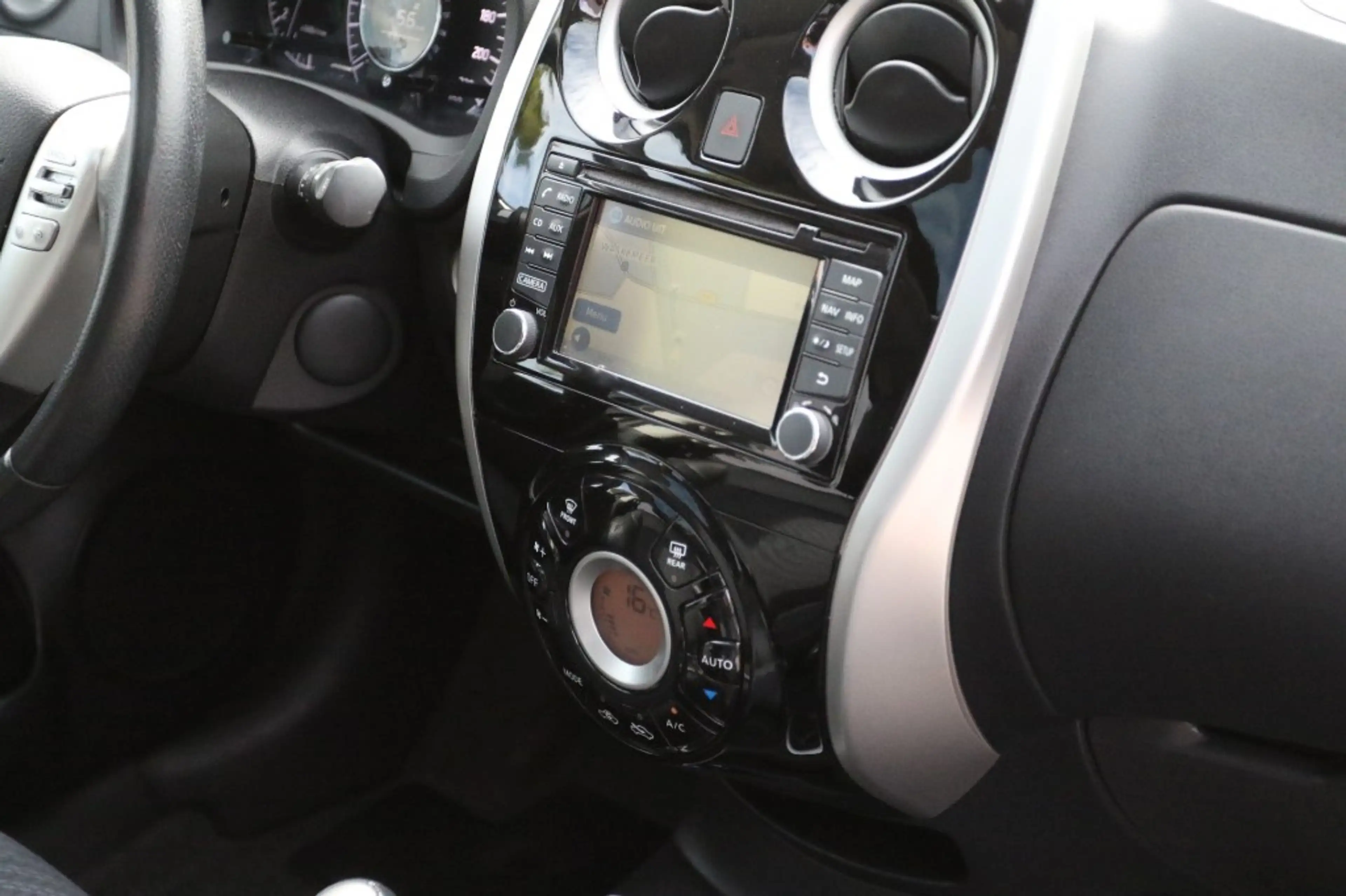 Nissan Note 1.2 DIG-S TEKNA Zeer nette auto ! TREKHAAK — photo 11