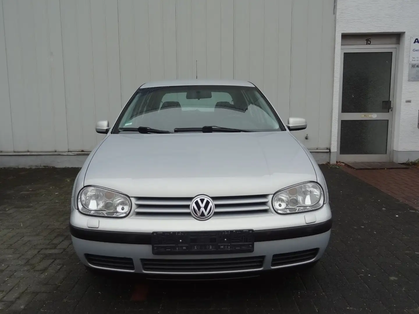 Volkswagen Golf 2.0 Comfortline/Sitzheizung/Klimaautomatik/ Argento - 2