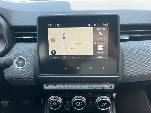 Renault Clio view 9