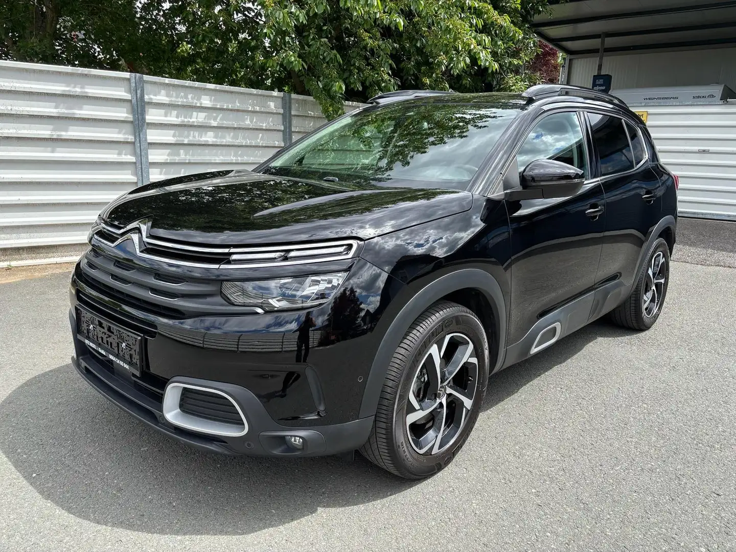Citroen C5 Aircross PureTech 130 F --- Service und Pickerl neu --- Schwarz - 1