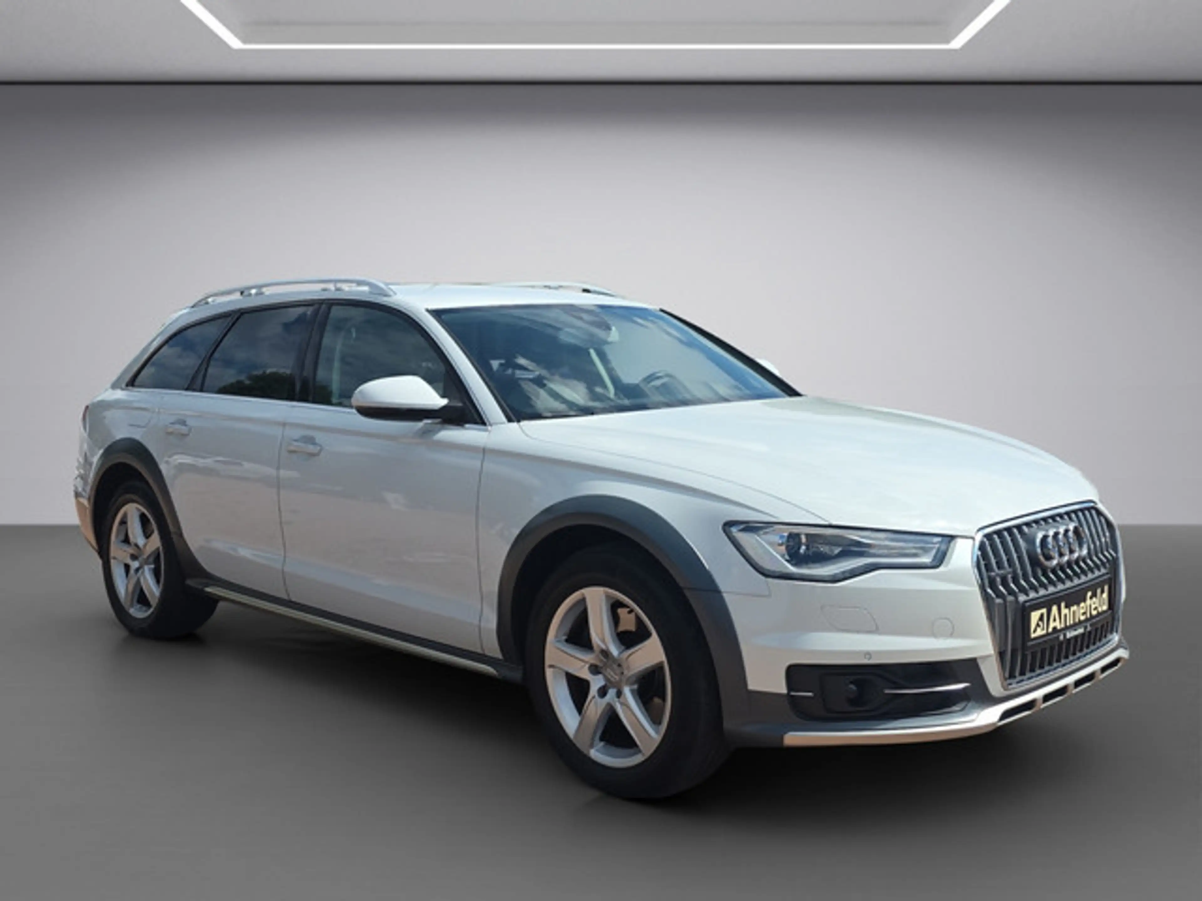 Audi A6 allroad 3.0 TDI — photo 9