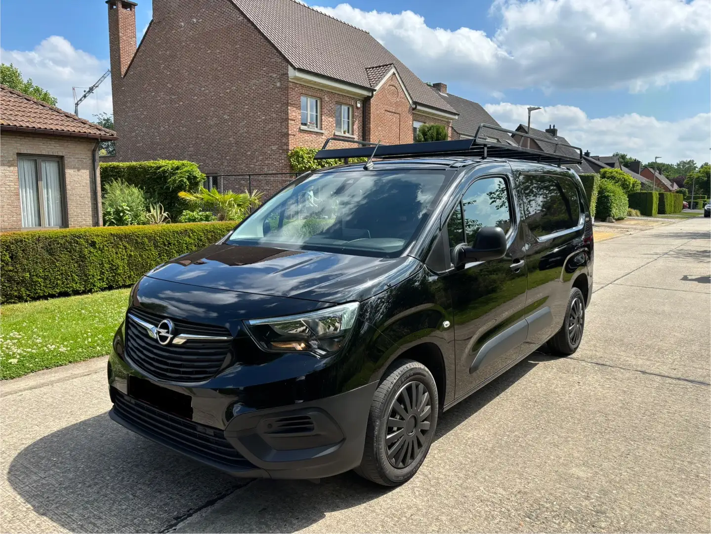 Opel Combo Cargo 1.5 D EHZ - 1