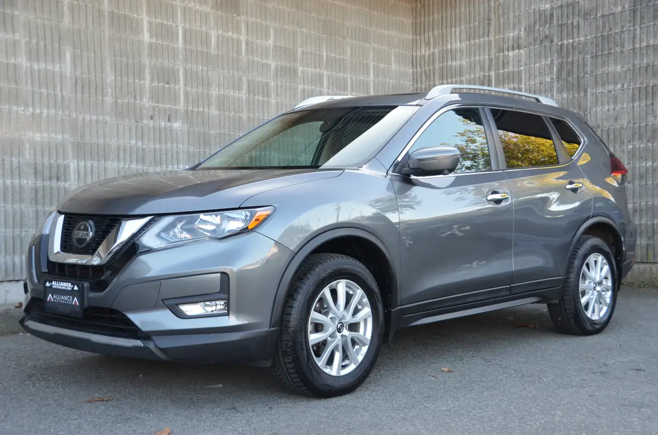 Nissan Rogue снимка Nissan Rogue