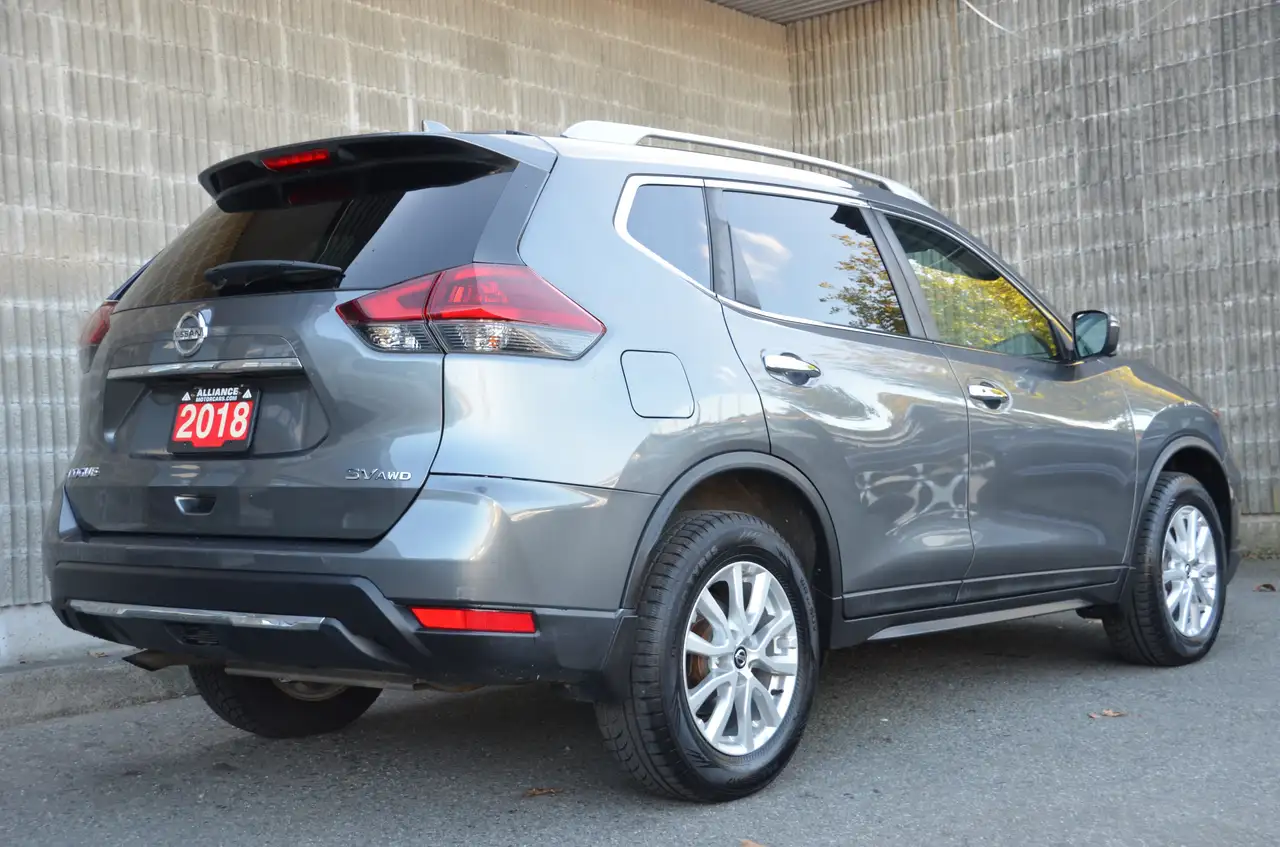 Nissan Rogue снимка Nissan Rogue