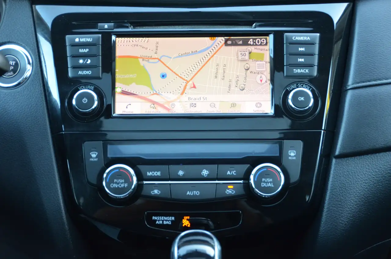 Nissan Rogue снимка Nissan Rogue