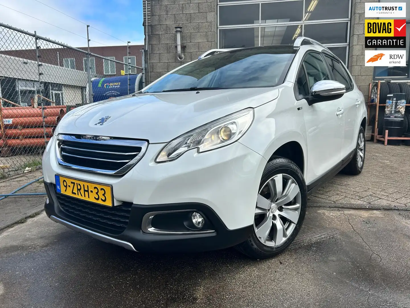 Peugeot 2008 1.2 PureTech Style Panoramadak Bianco - 1