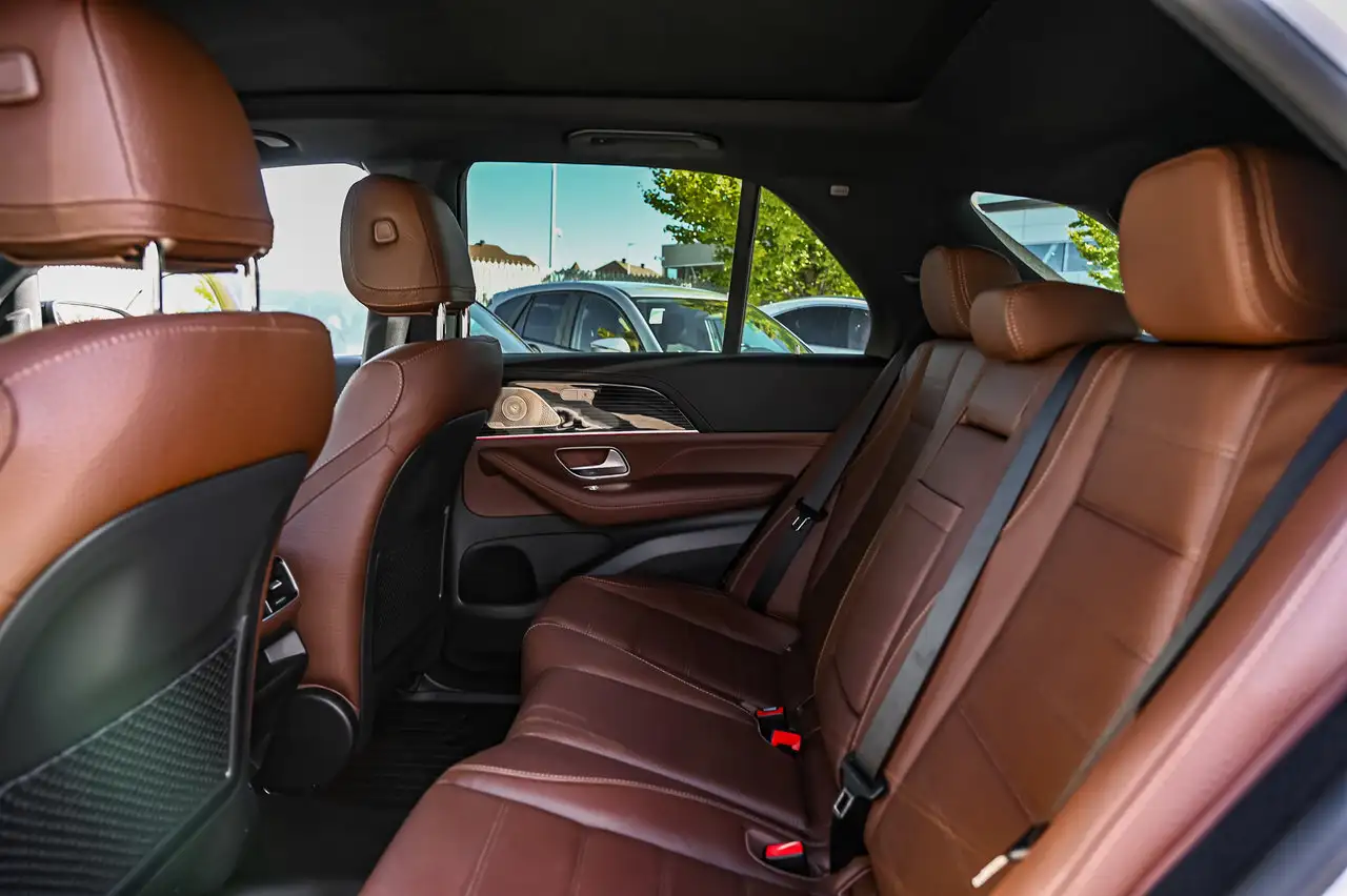 Mercedes-Benz GLE снимка Mercedes-Benz GLE