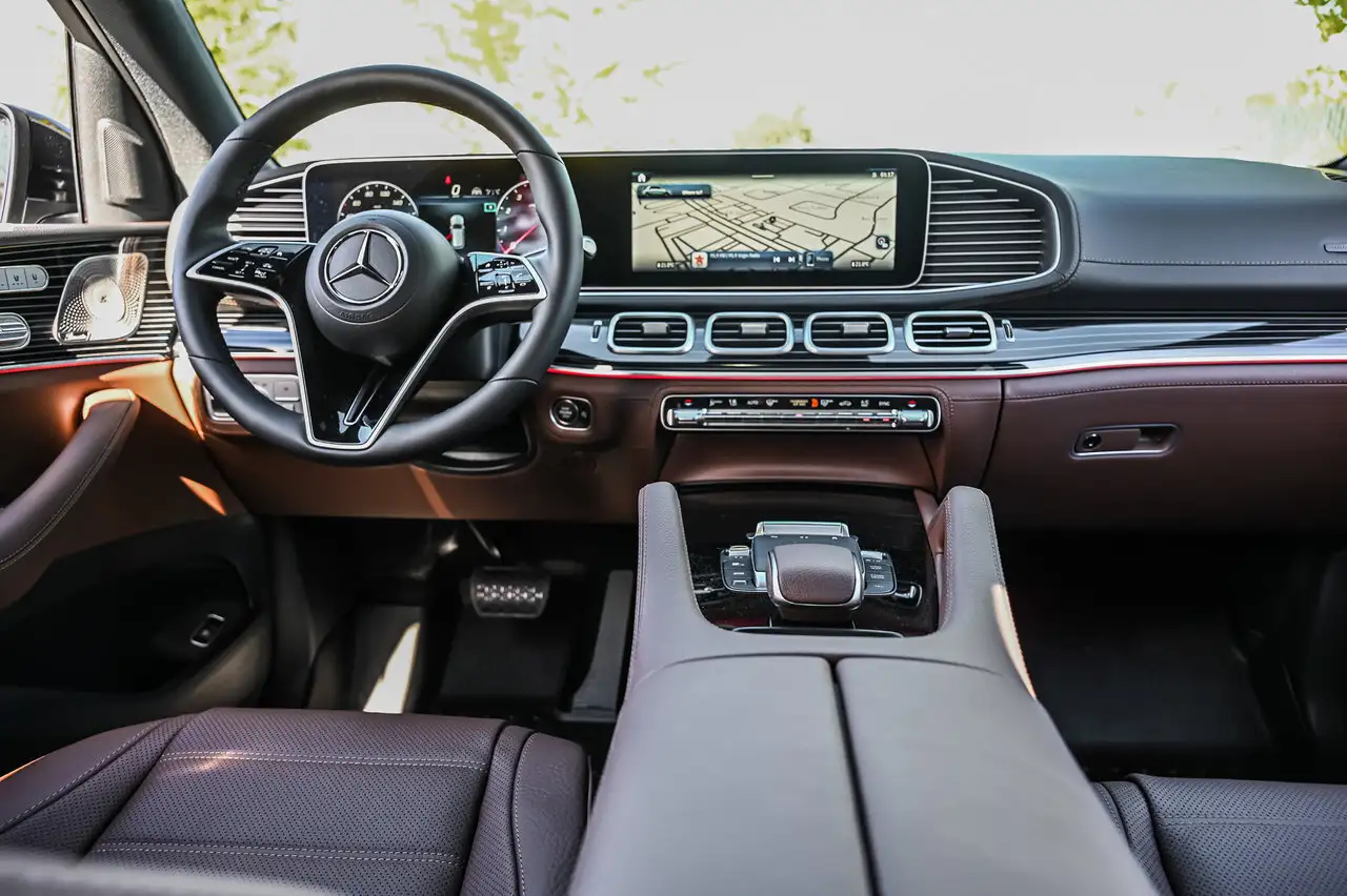 Mercedes-Benz GLE снимка Mercedes-Benz GLE