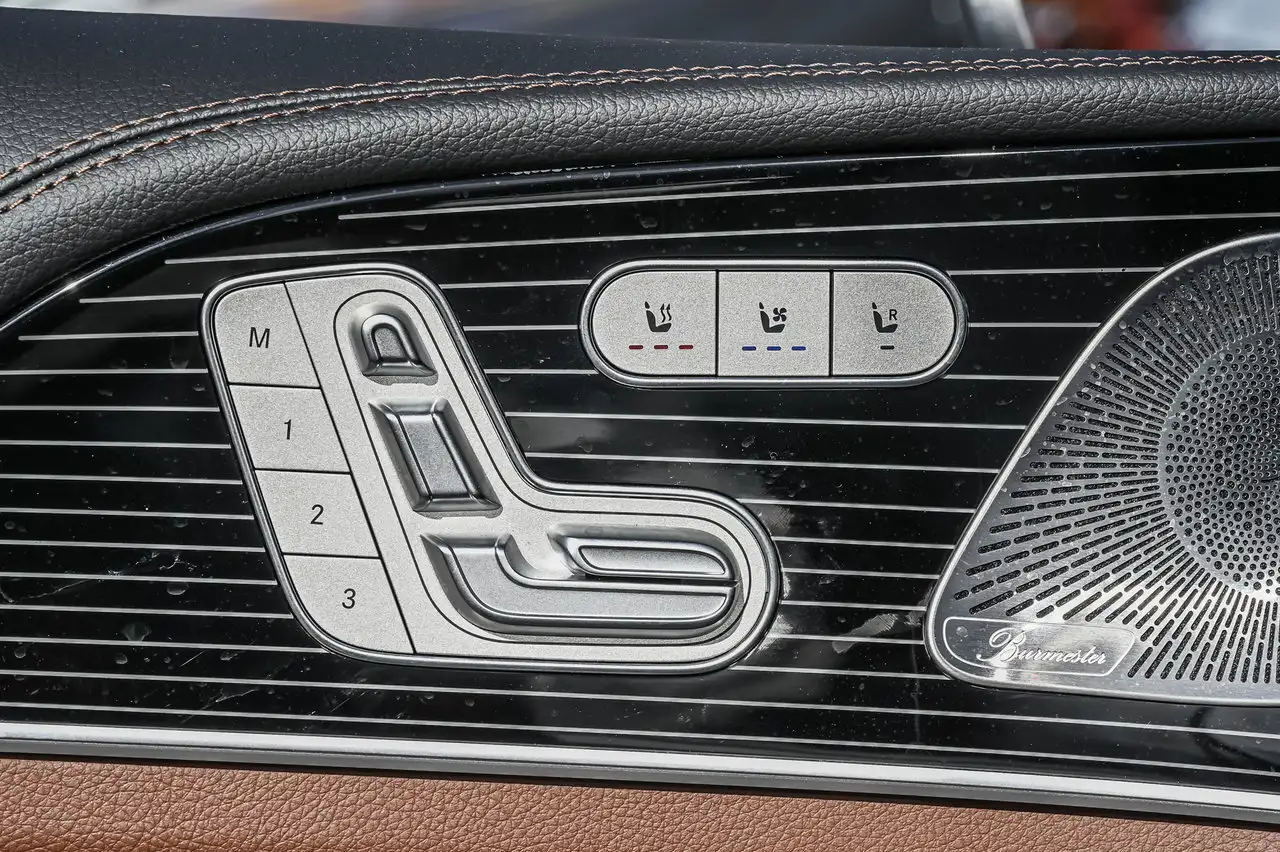 Mercedes-Benz GLE снимка Mercedes-Benz GLE