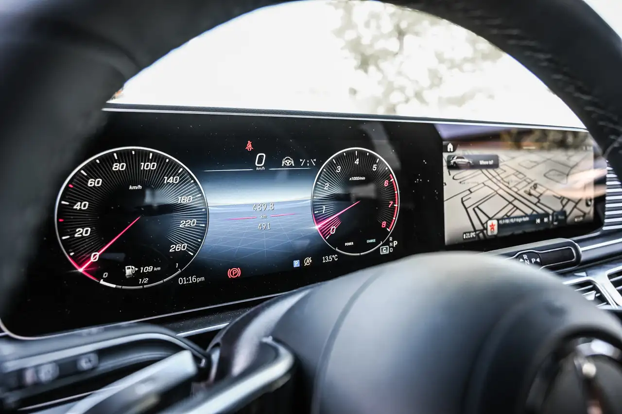Mercedes-Benz GLE снимка Mercedes-Benz GLE