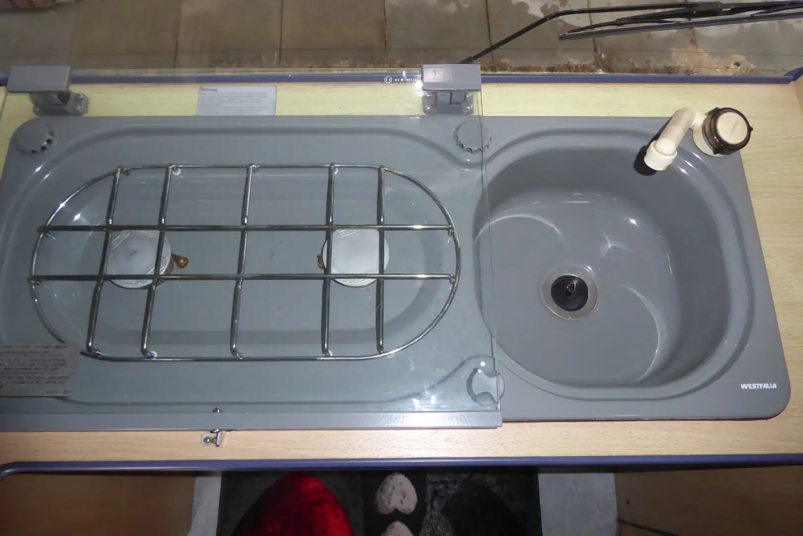 Ford Nugget Wohnmobil Weiß - 2