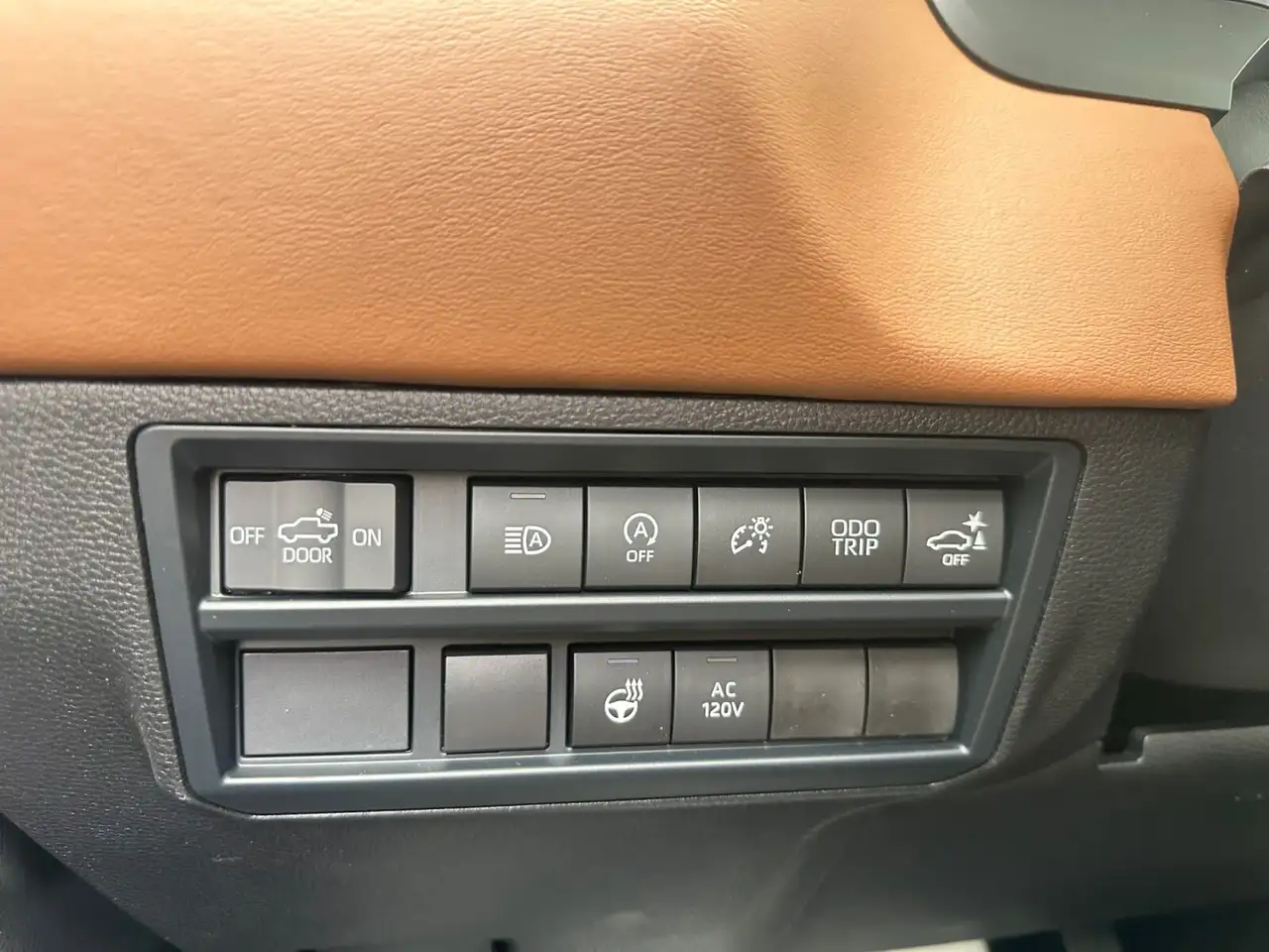 Toyota Tundra снимка Toyota Tundra