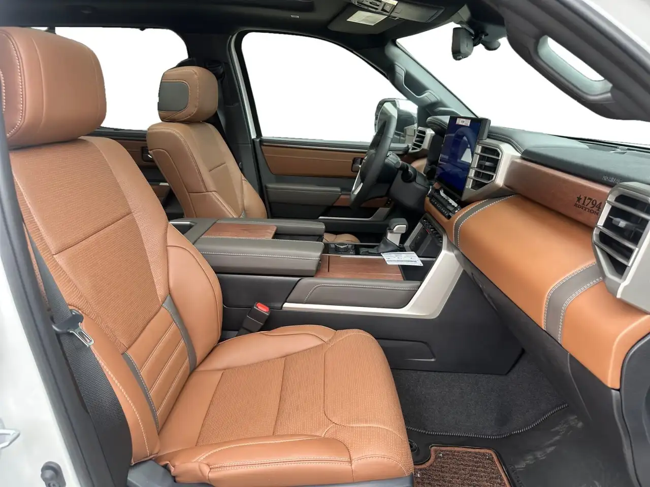 Toyota Tundra снимка Toyota Tundra