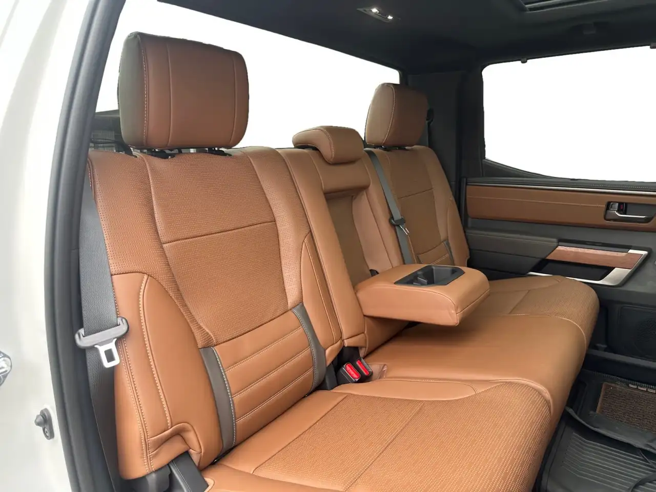Toyota Tundra снимка Toyota Tundra