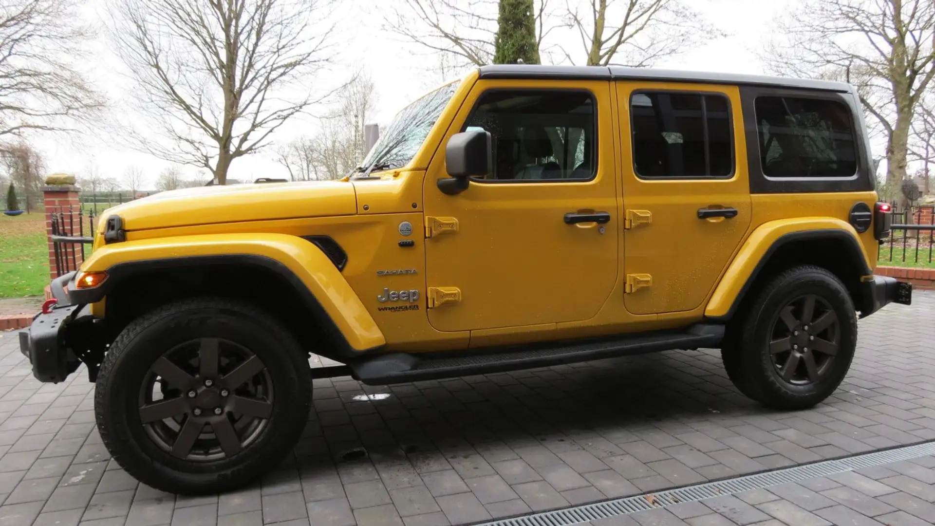Jeep Wrangler 3.6 Unlimited/284 PS/LEDER/FACELIFT/4X4 Gelb - 2