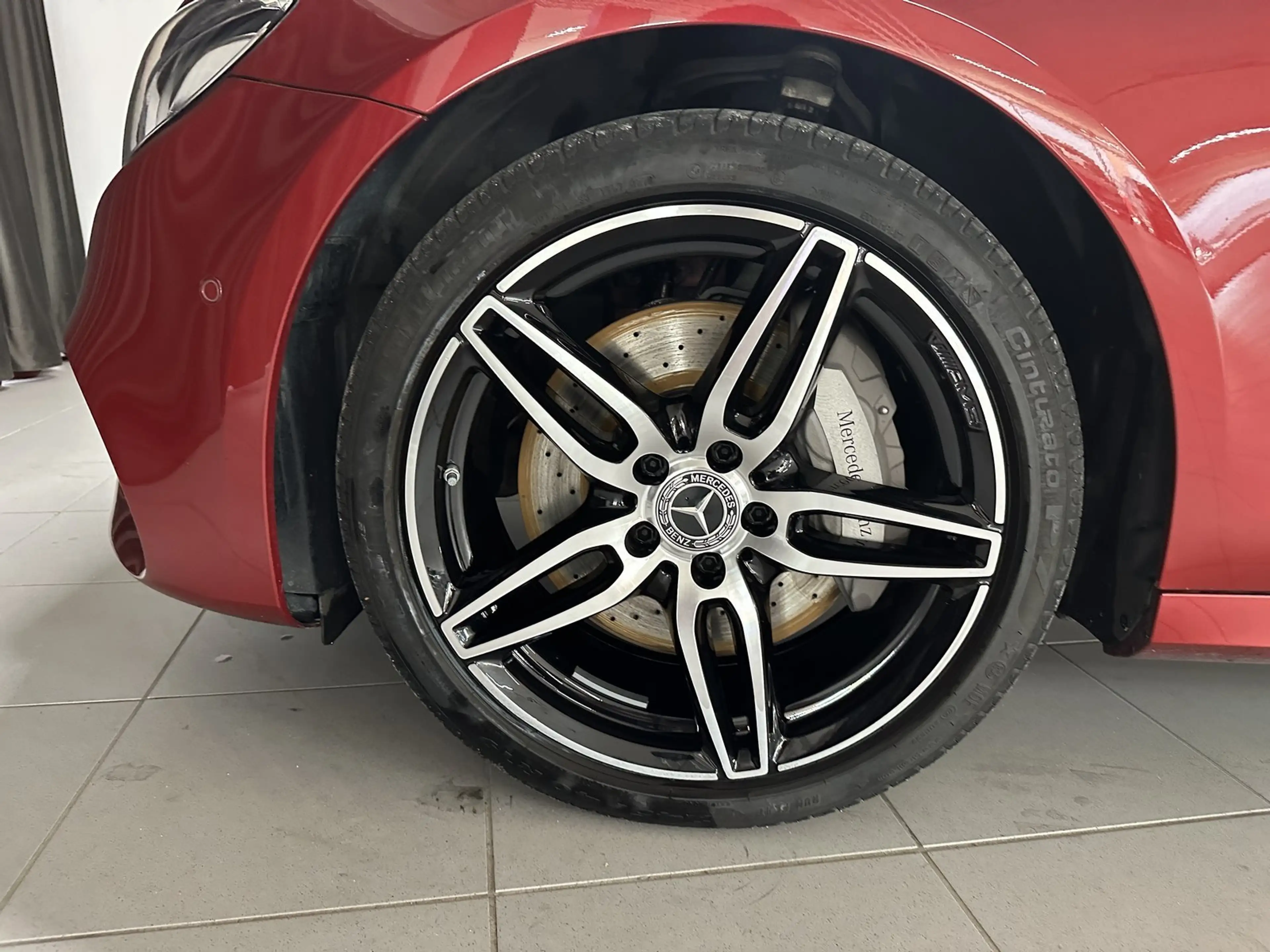 Mercedes-Benz E 400 4M AMG Night GlasSD/Dist/360°/MuBeam/Coman — photo 12