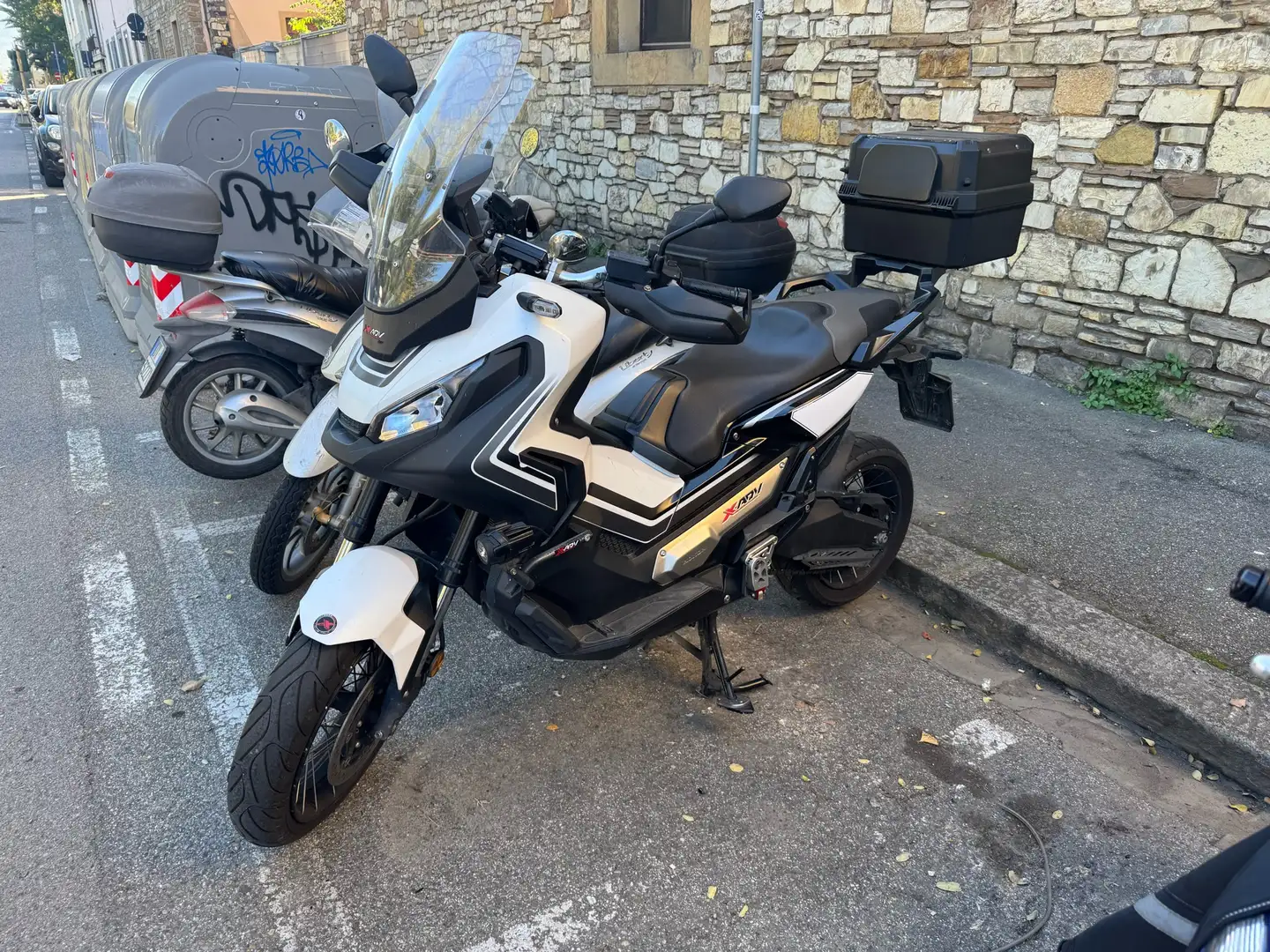 Honda X-ADV desert truck - 2
